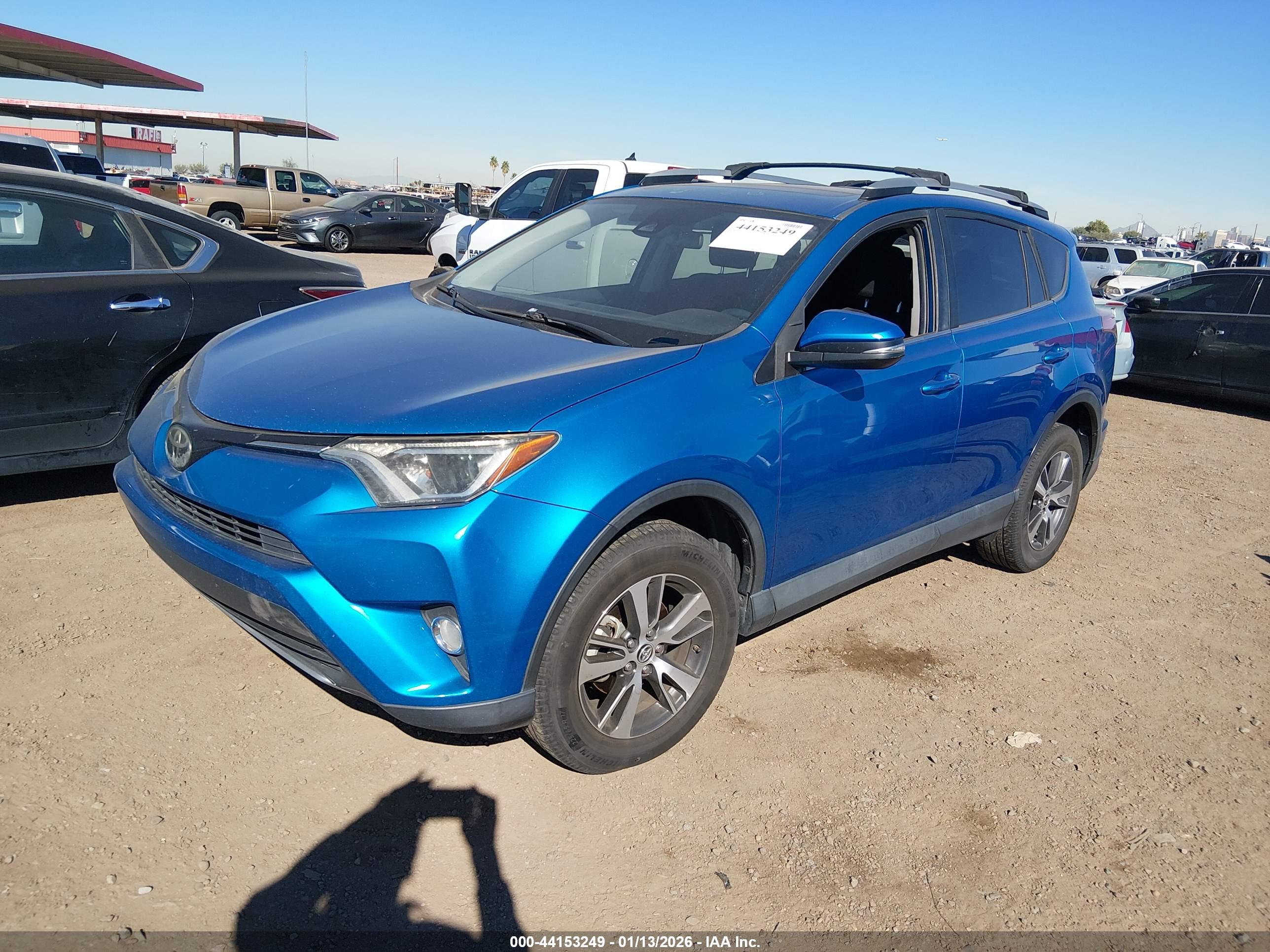 TOYOTA RAV4 image 2