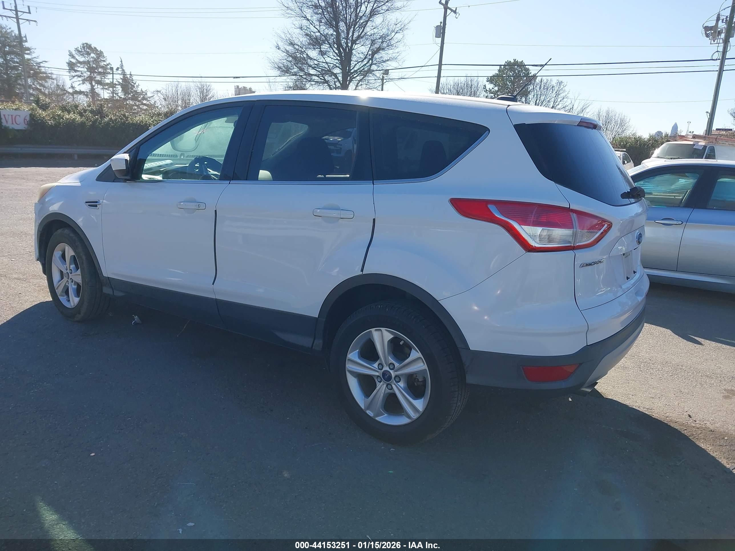 FORD ESCAPE image 3