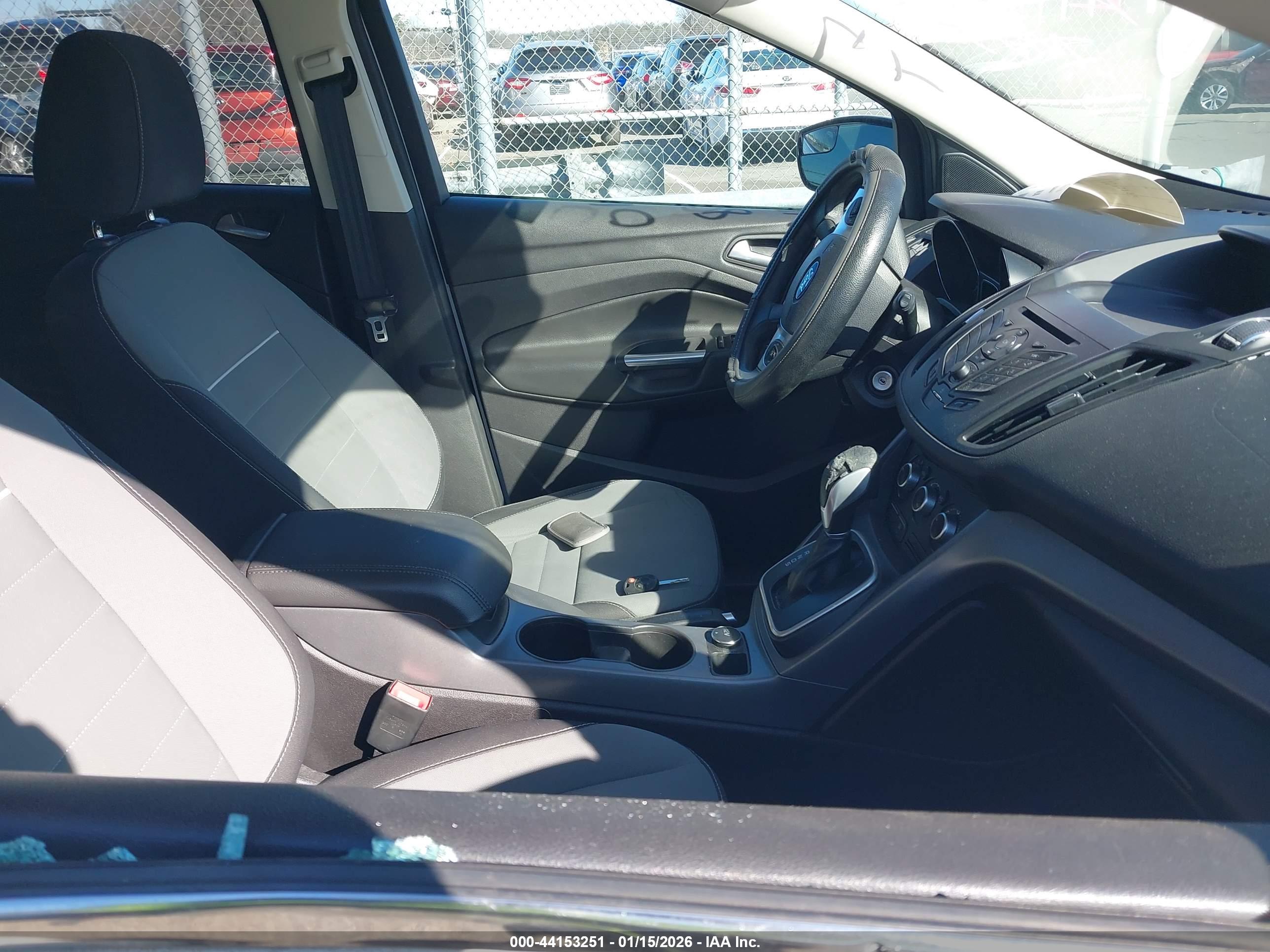 FORD ESCAPE image 5