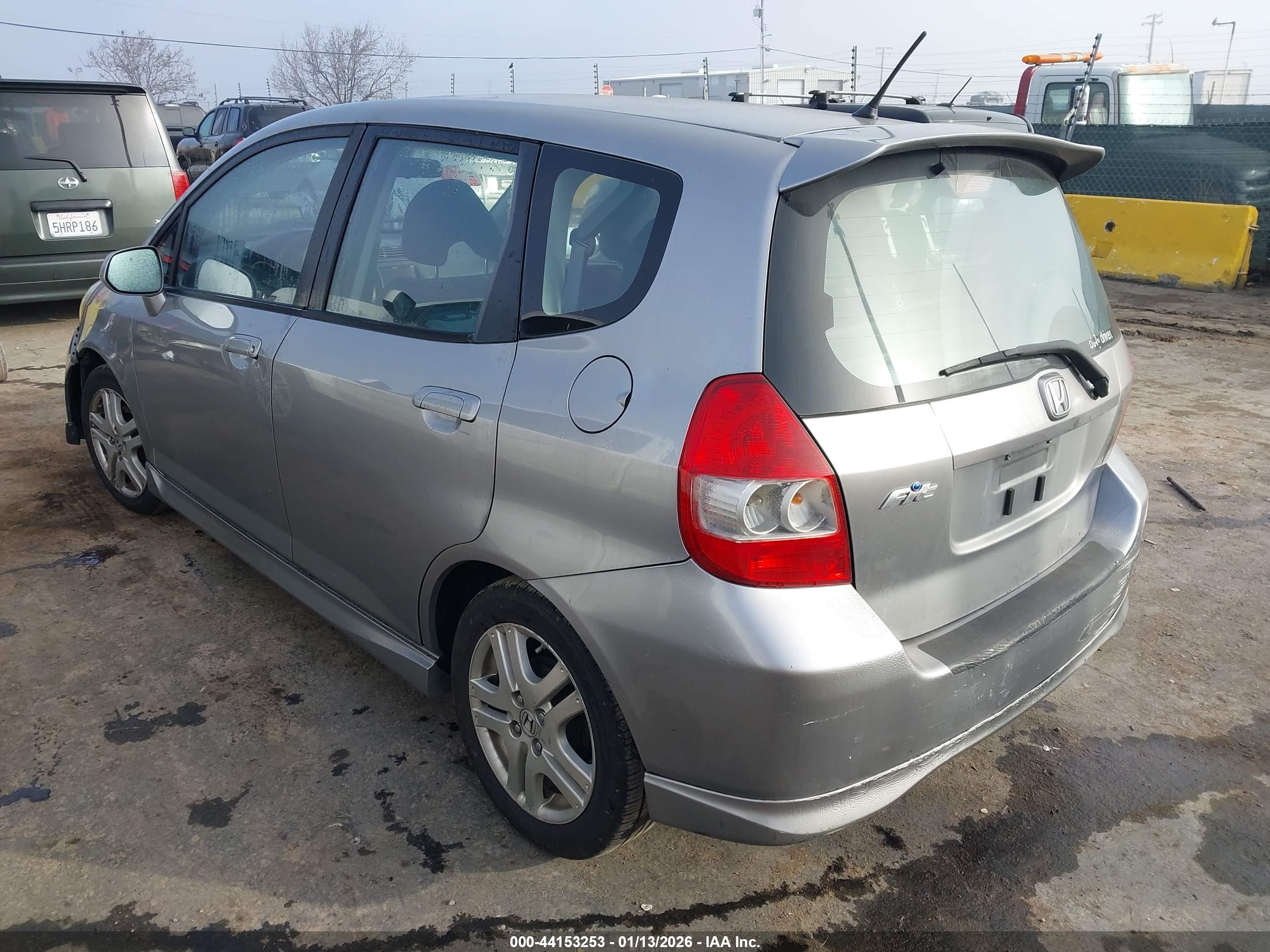 HONDA FIT image 3