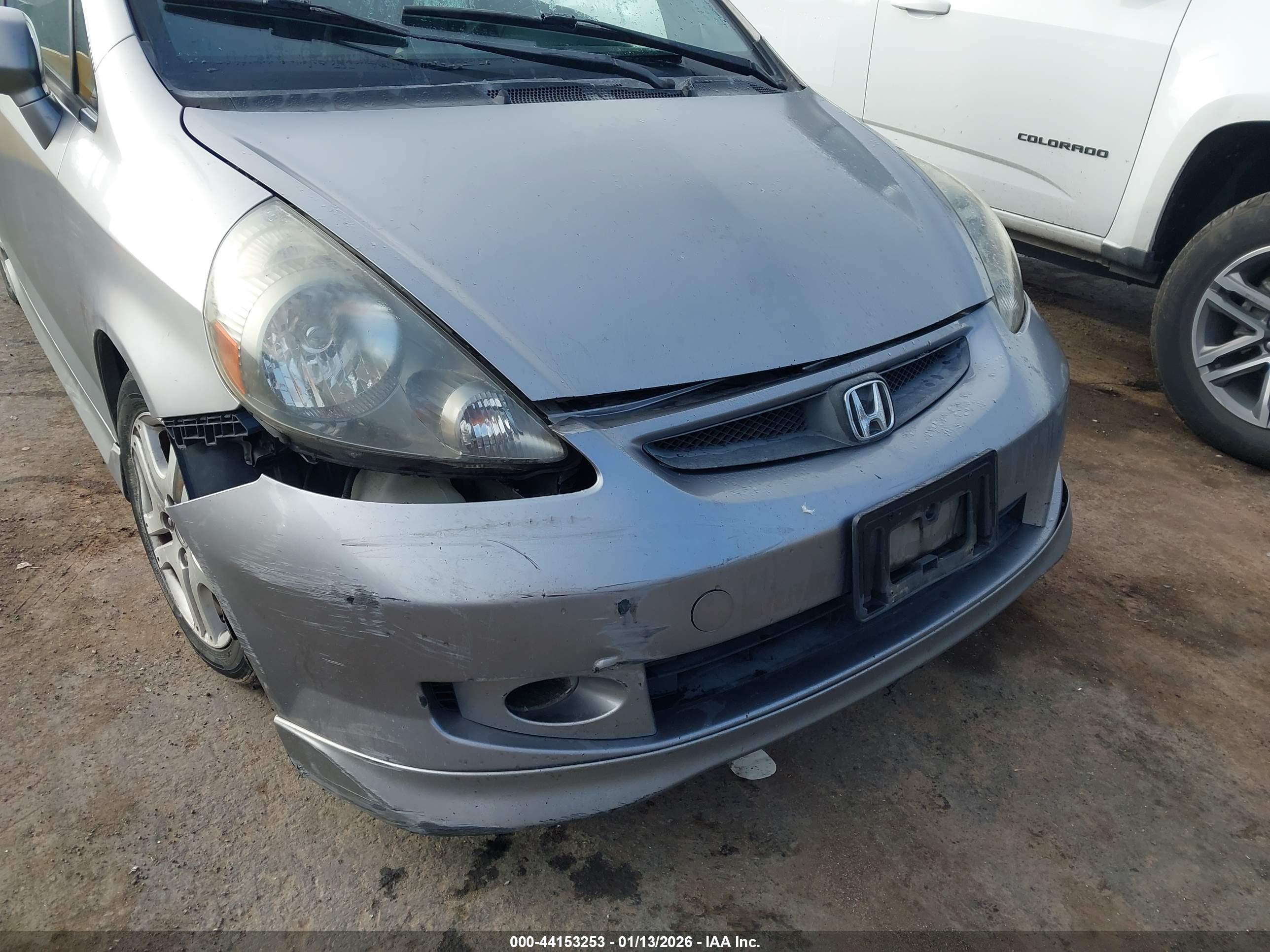 HONDA FIT image 6