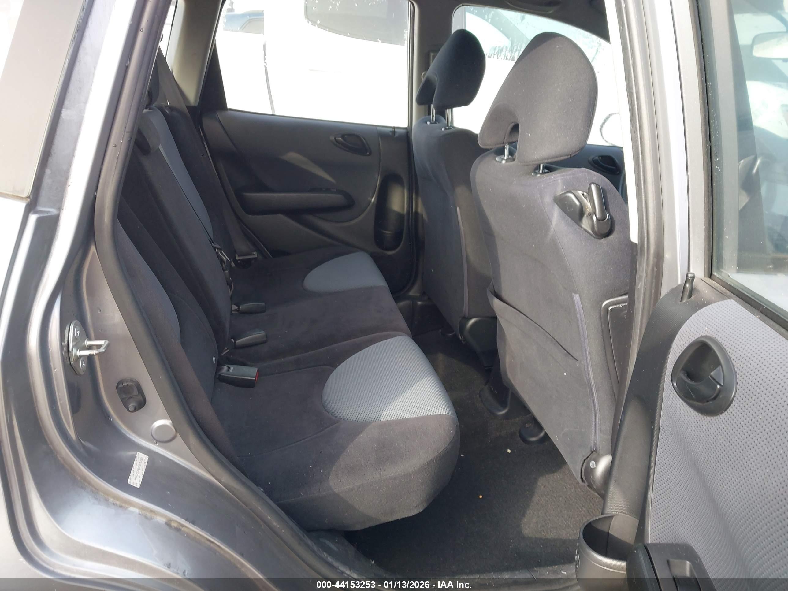 HONDA FIT image 8