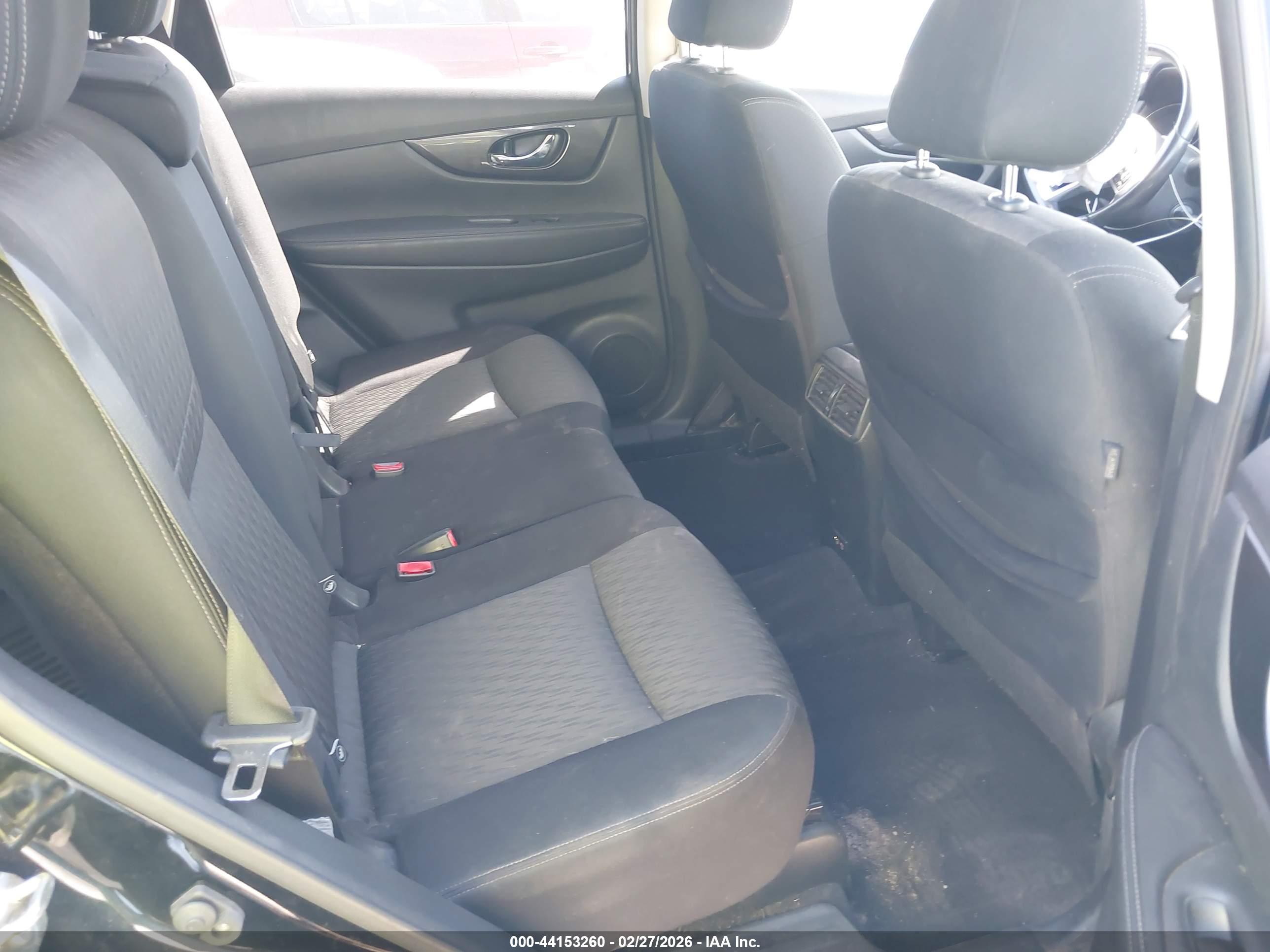 NISSAN ROGUE image 8