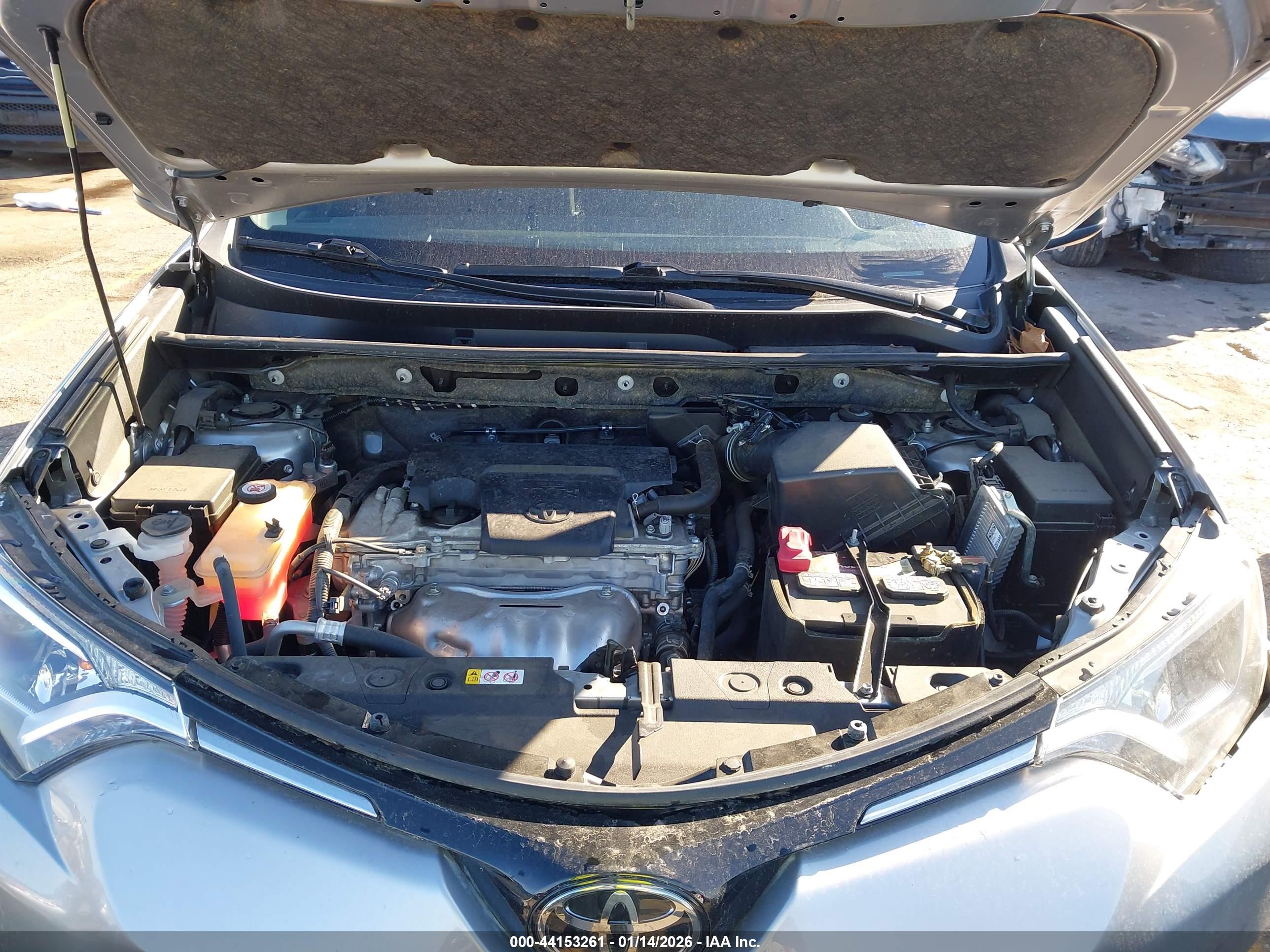 TOYOTA RAV4 image 10