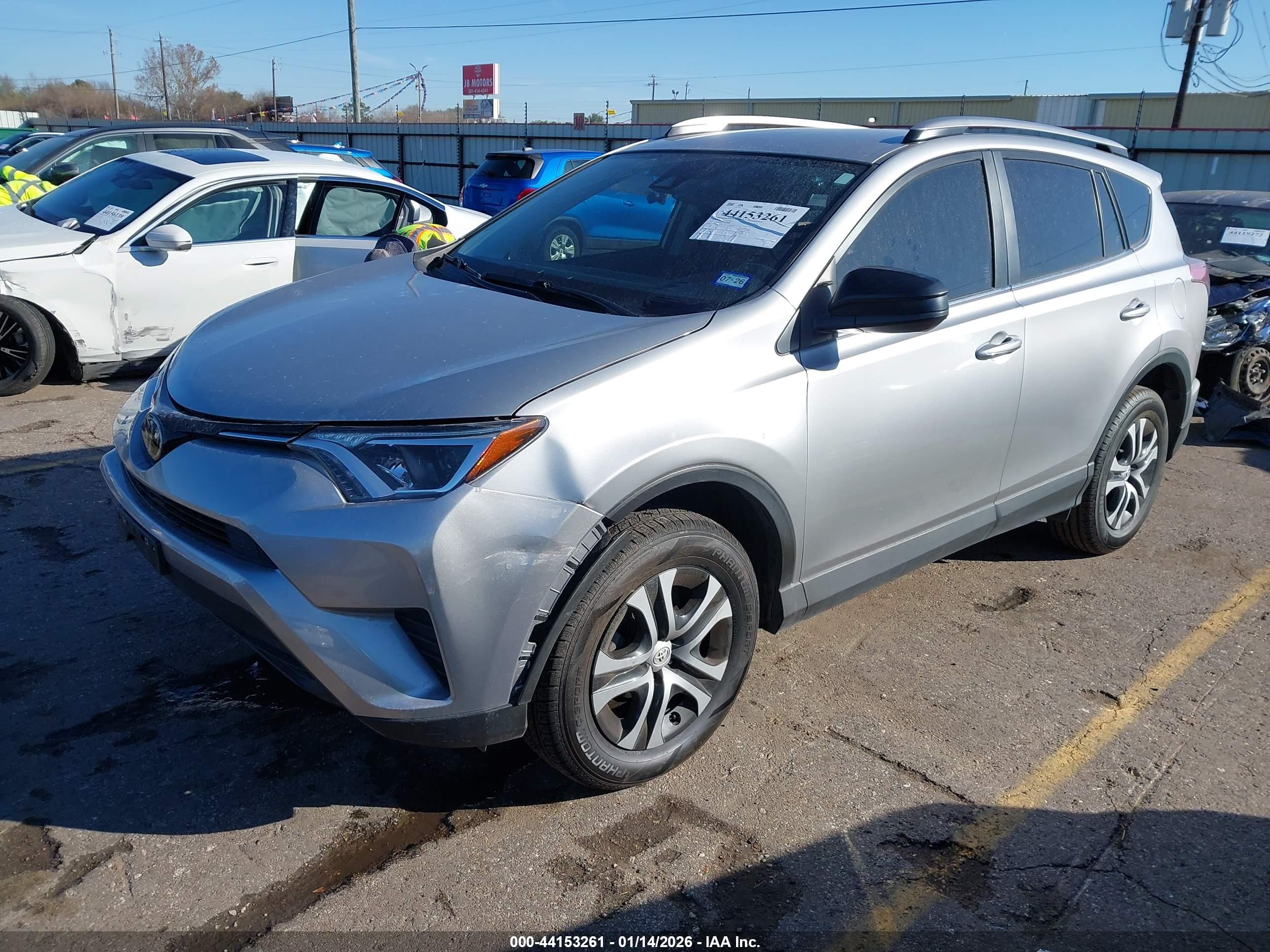 TOYOTA RAV4 image 2