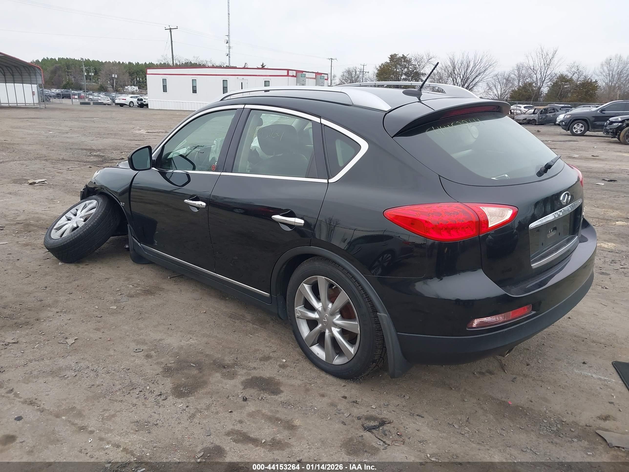 INFINITI QX50 image 3