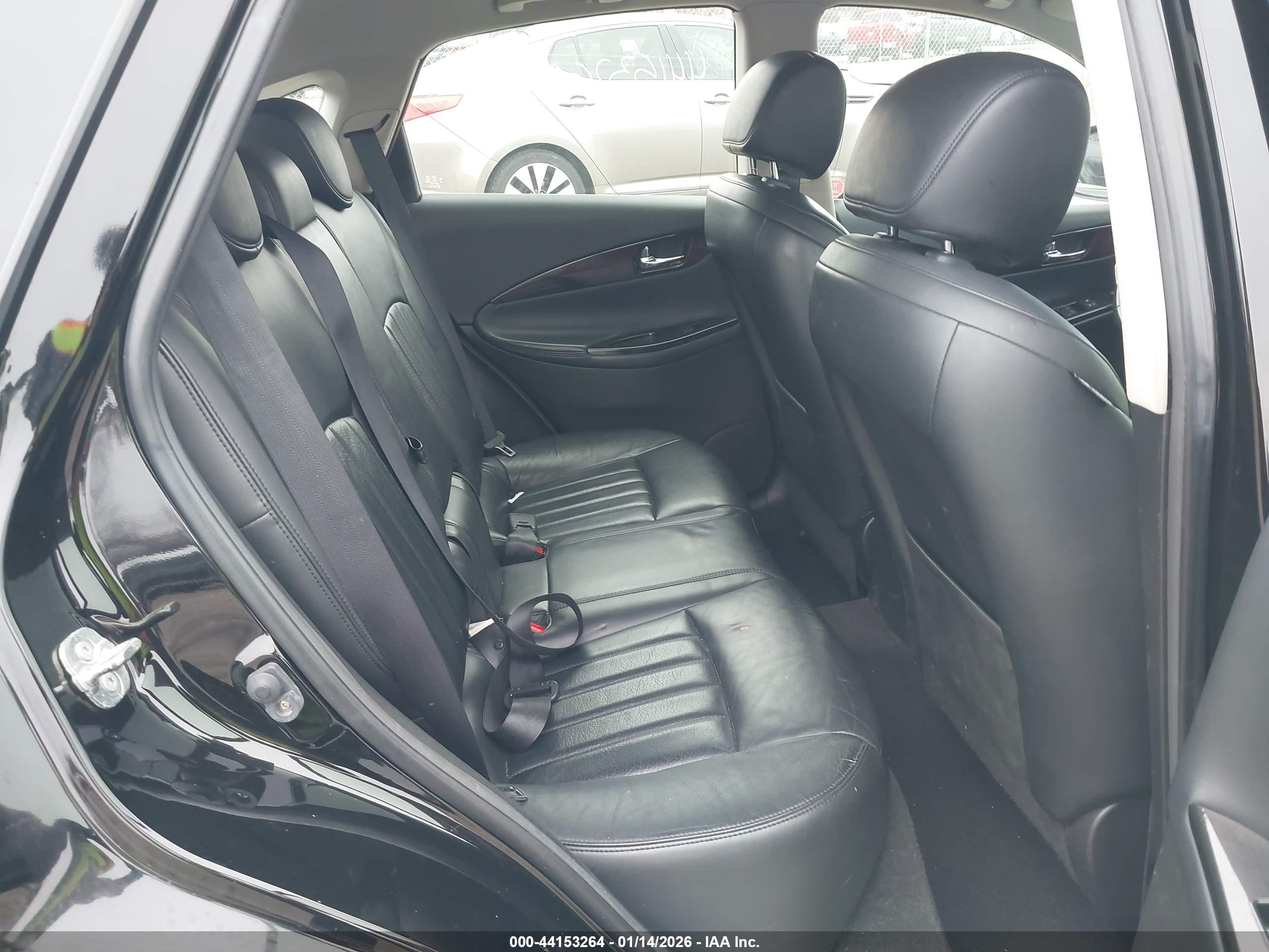 INFINITI QX50 image 8