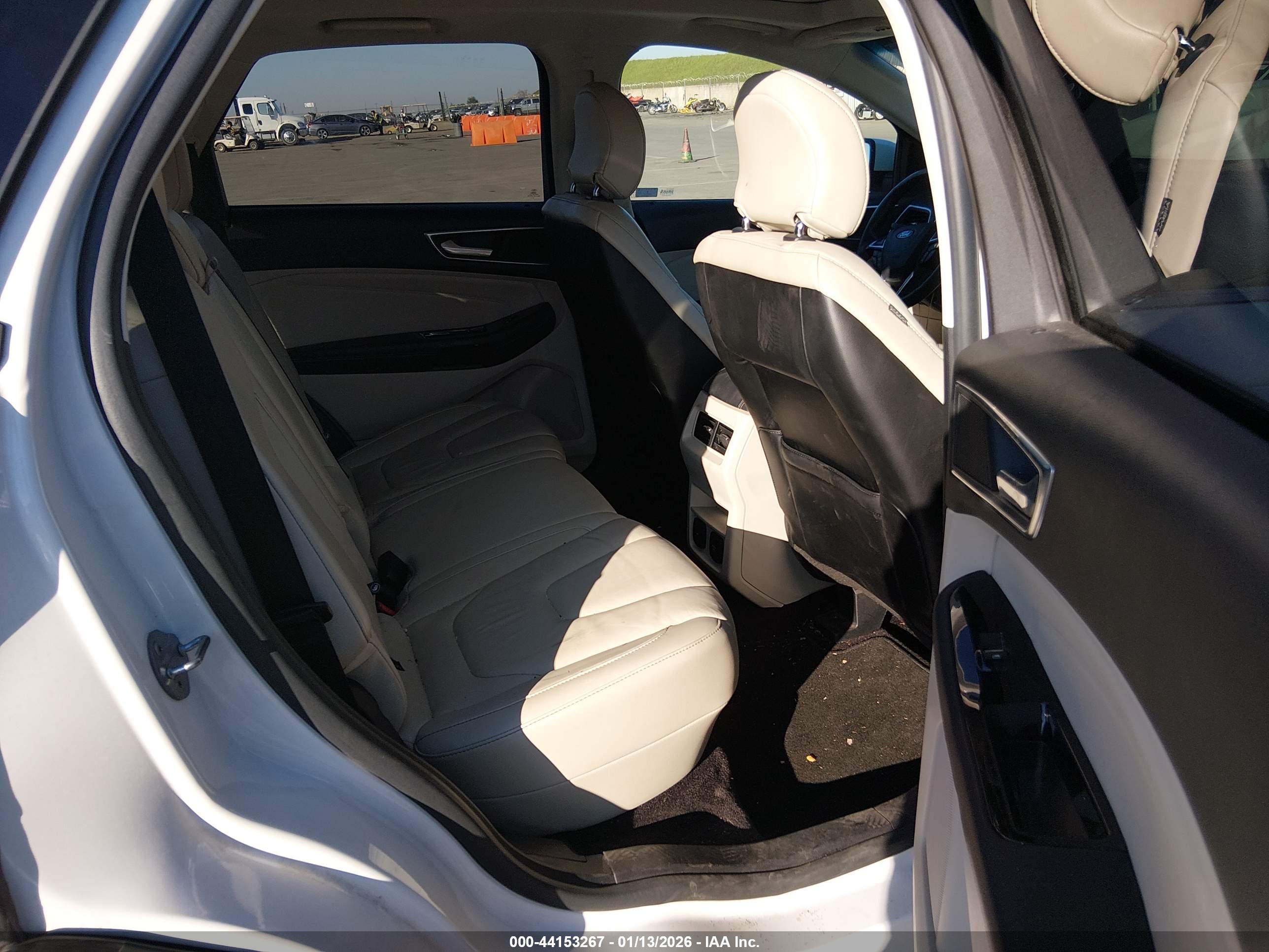 FORD EDGE image 8