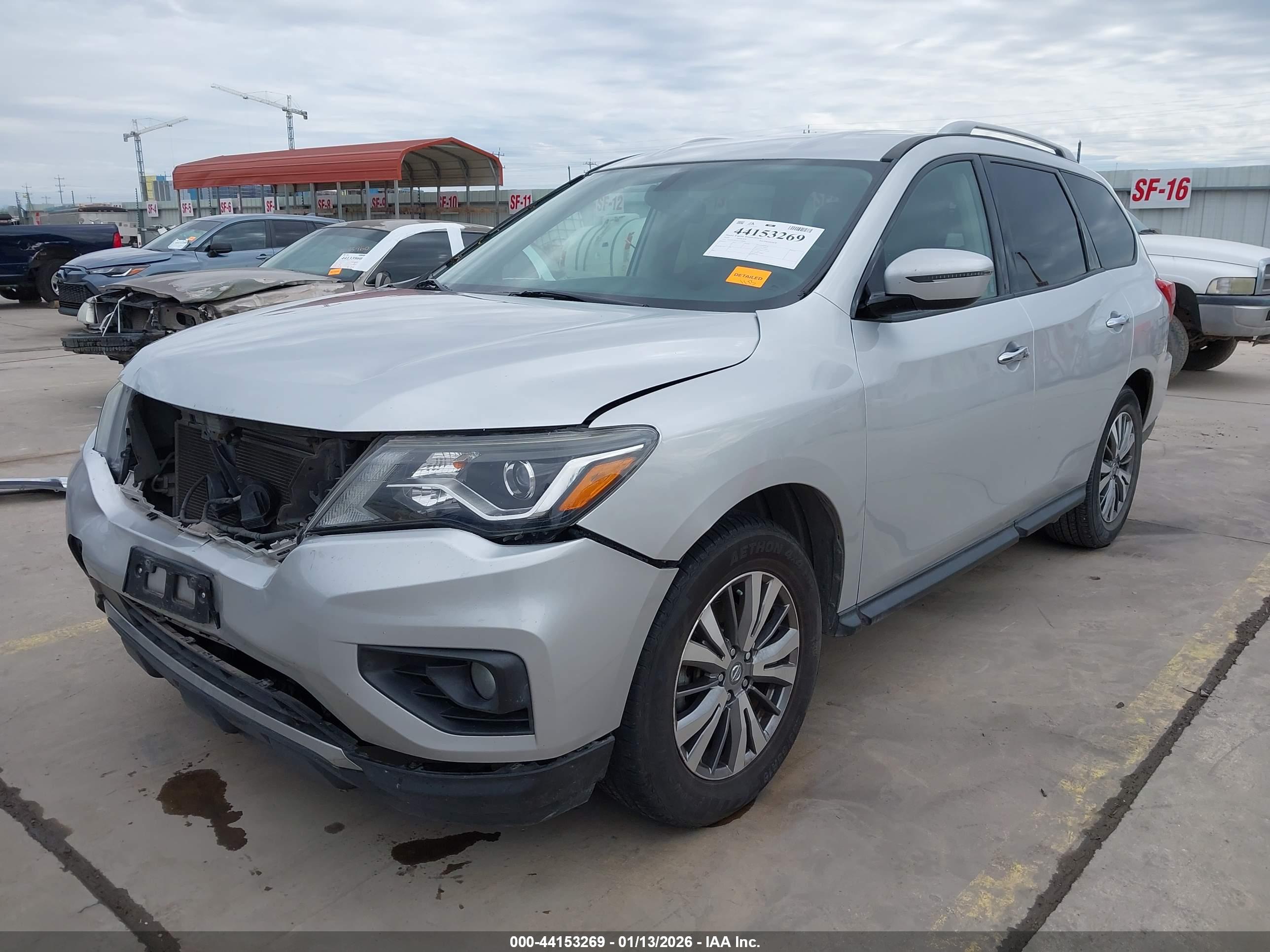 NISSAN PATHFINDER image 2