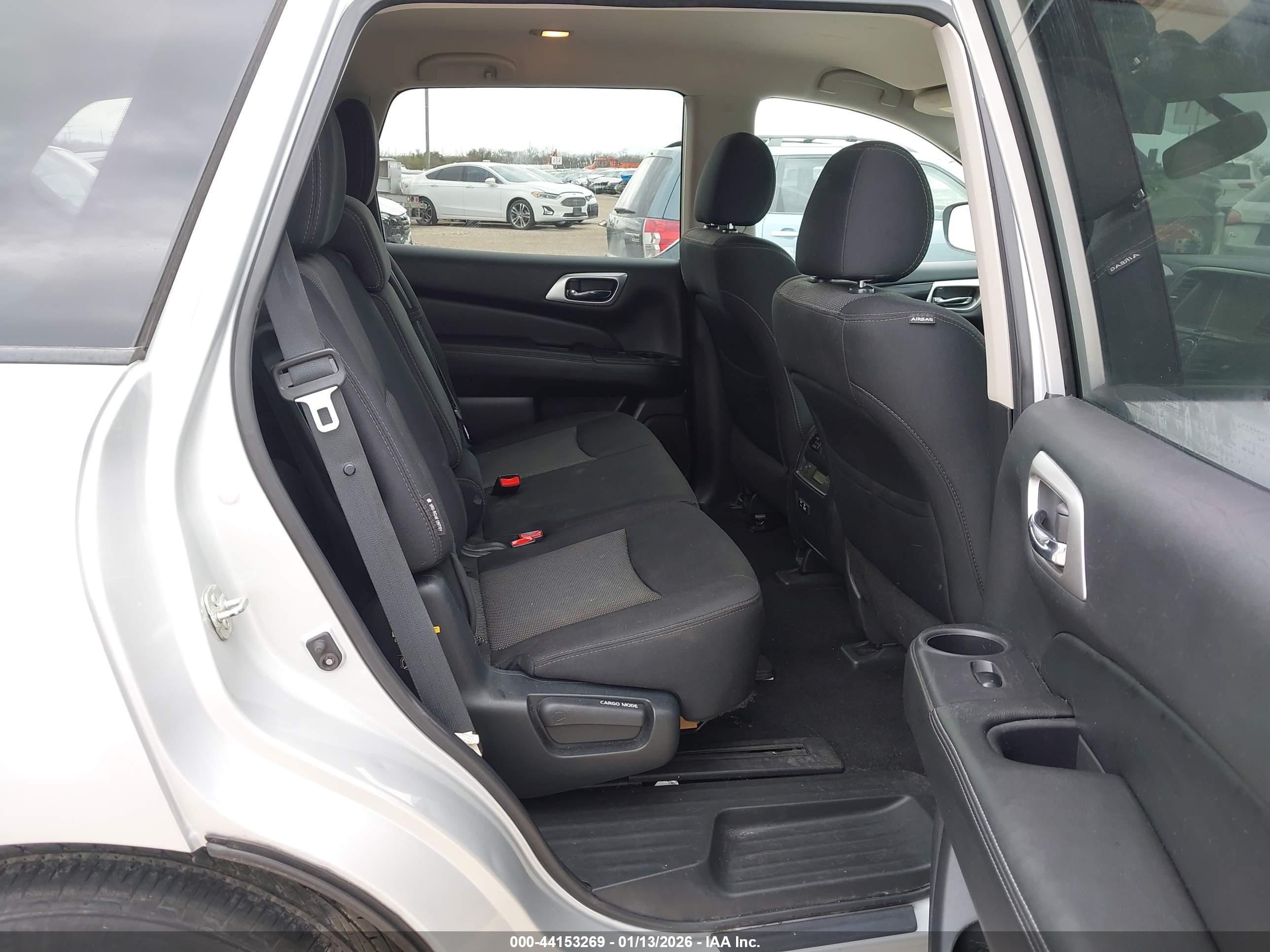 NISSAN PATHFINDER image 8