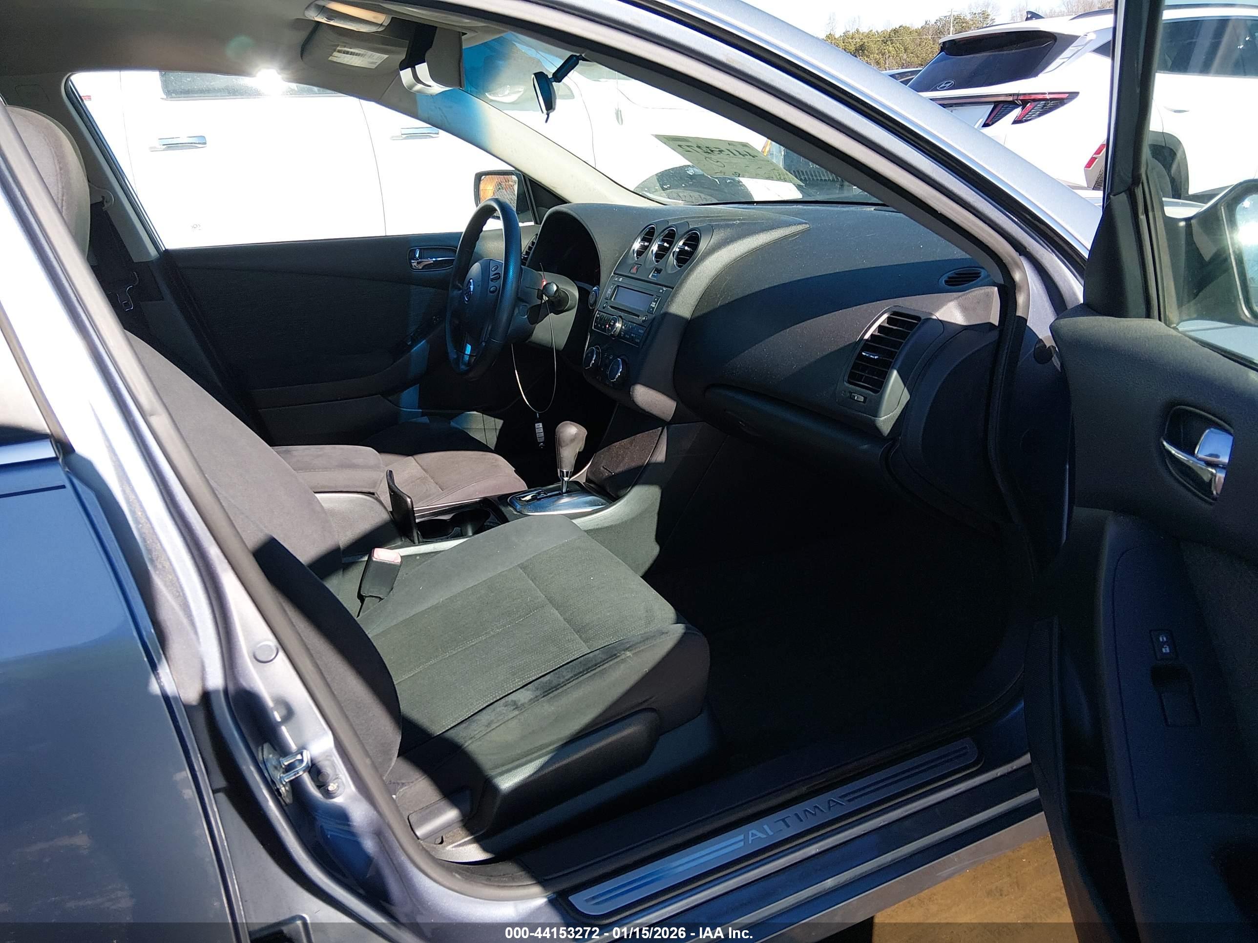NISSAN ALTIMA image 5