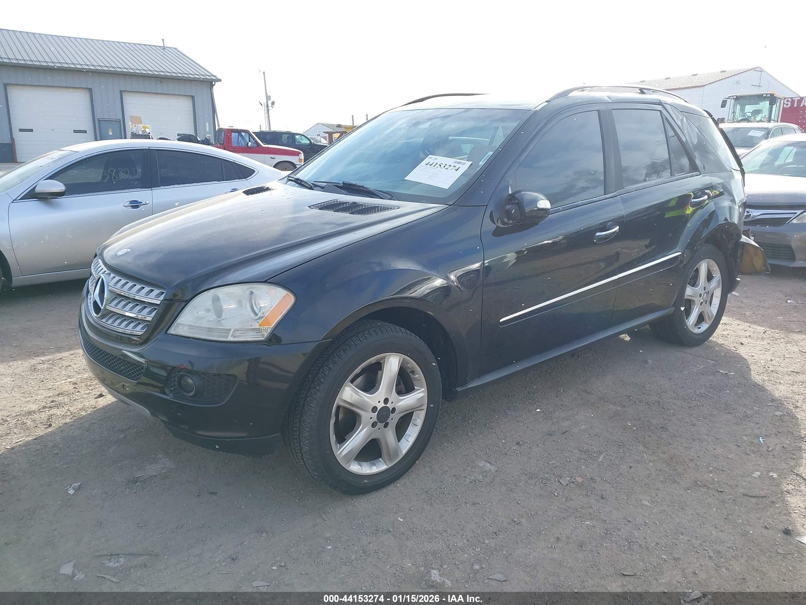 MERCEDES-BENZ ML image 2