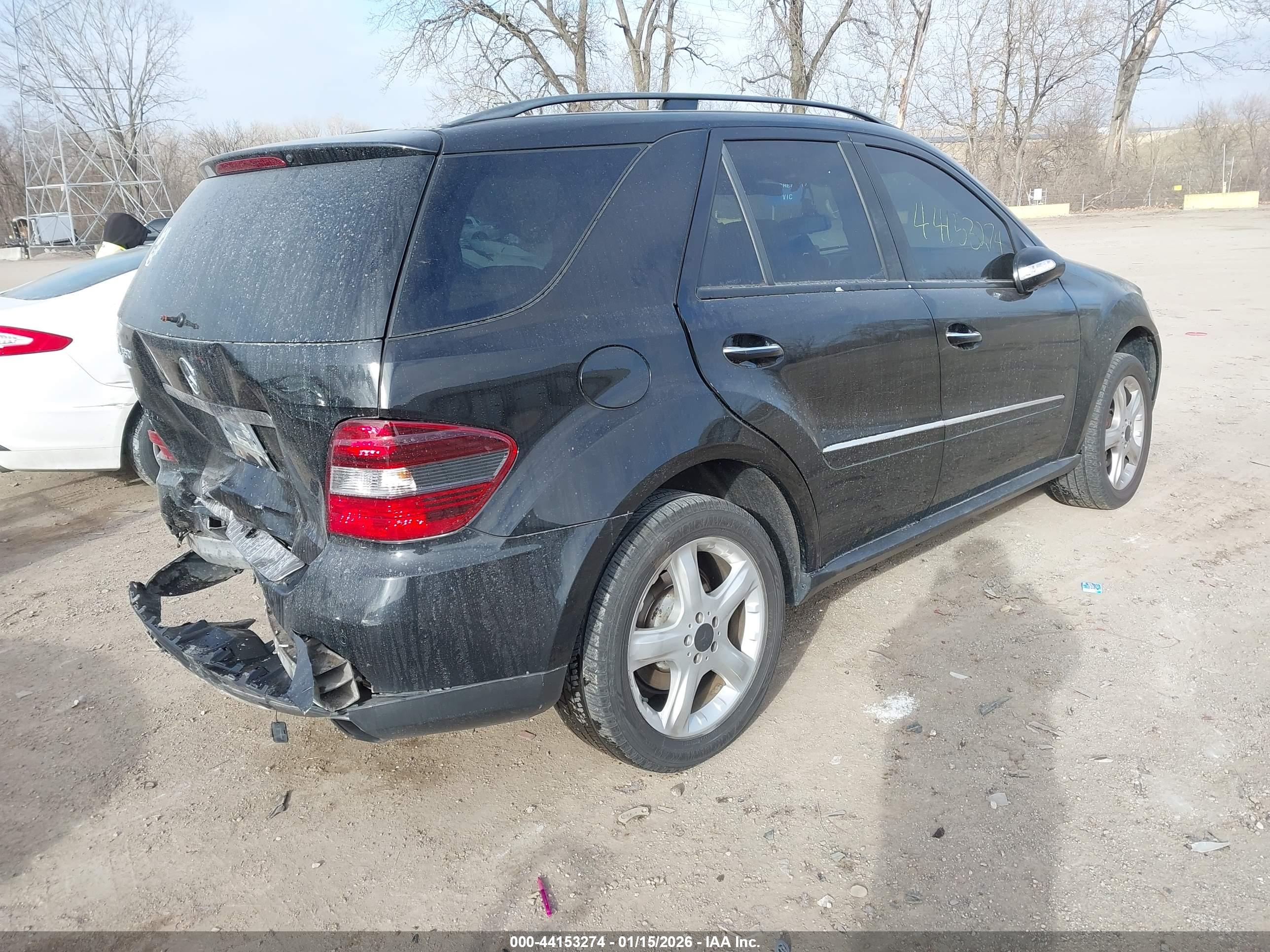 MERCEDES-BENZ ML image 4