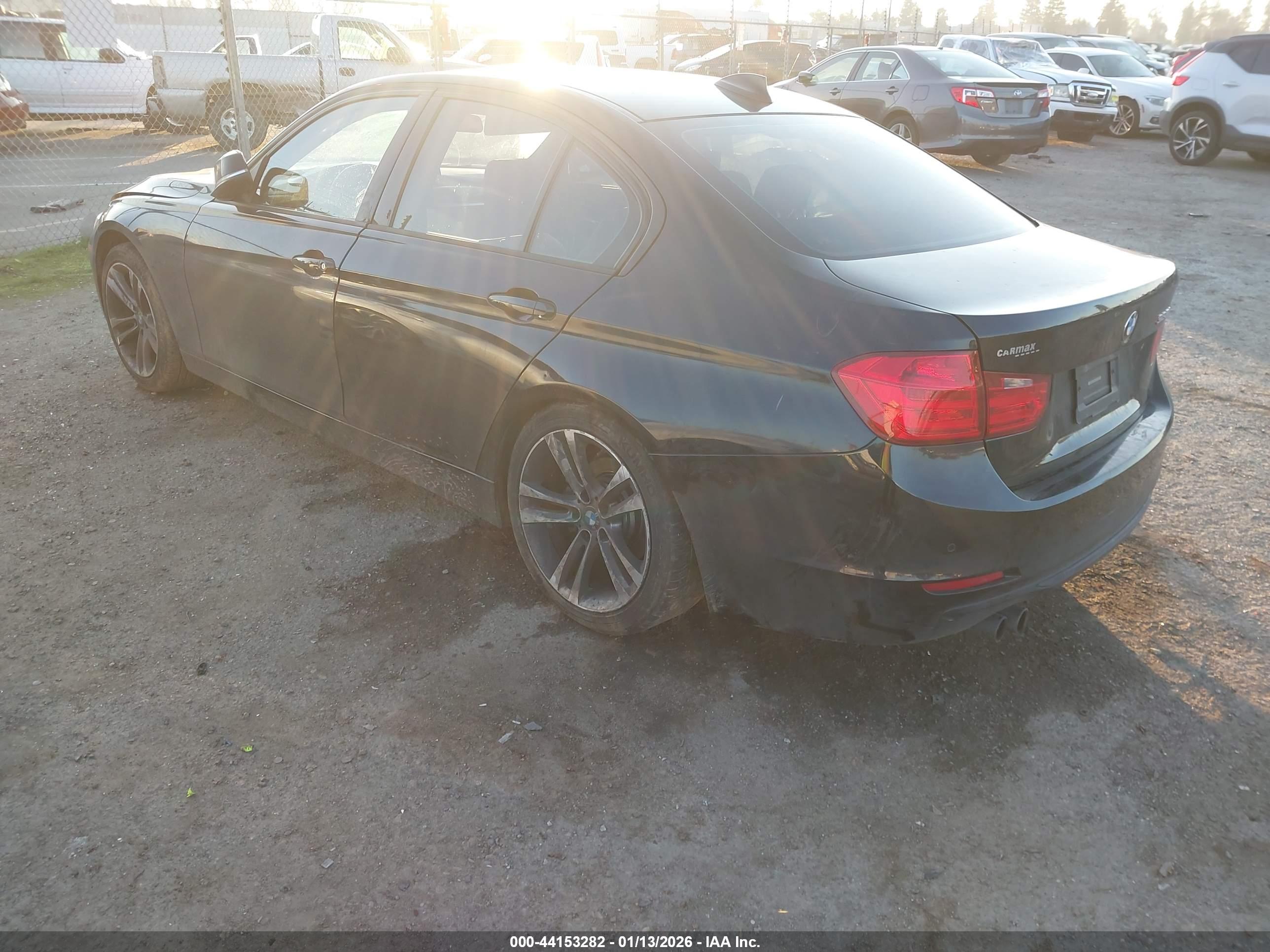 BMW 328I image 3