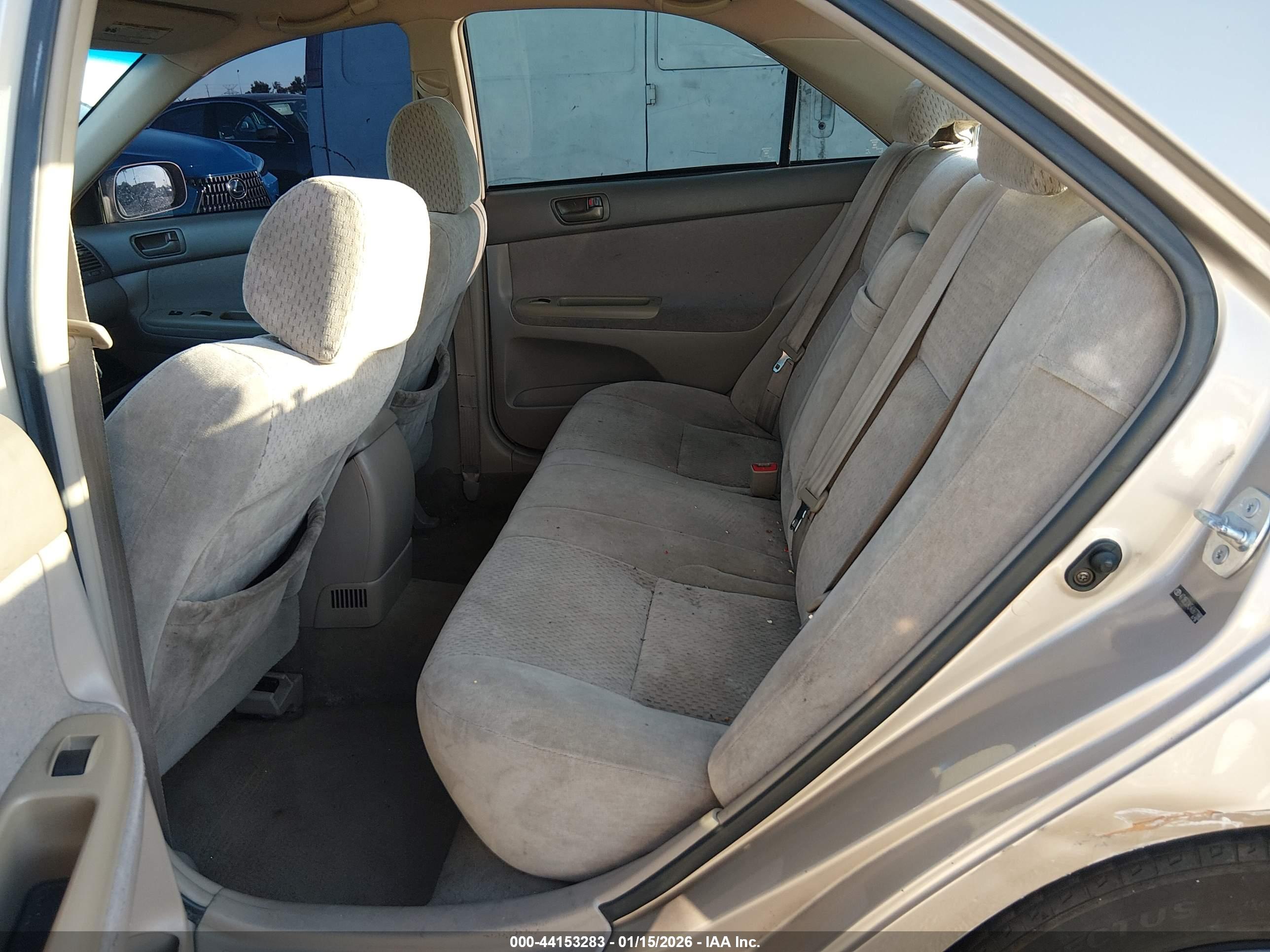 TOYOTA CAMRY image 8