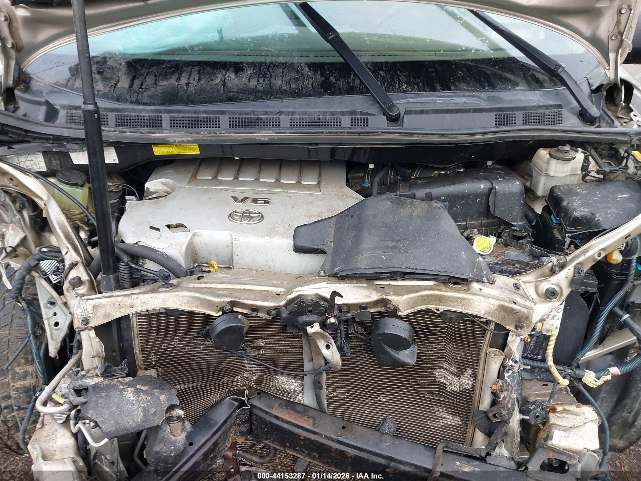 TOYOTA SIENNA image 10