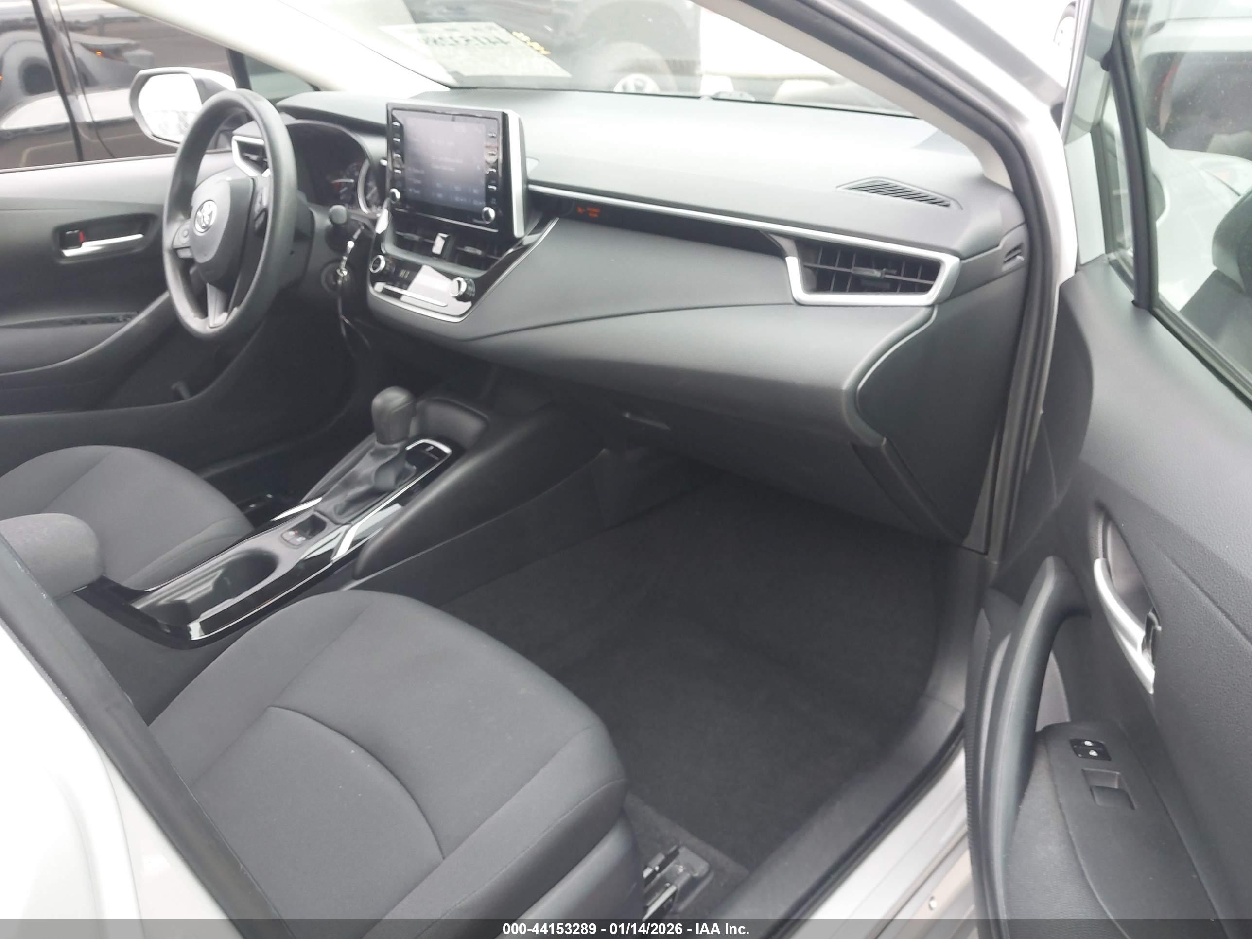 TOYOTA COROLLA image 5