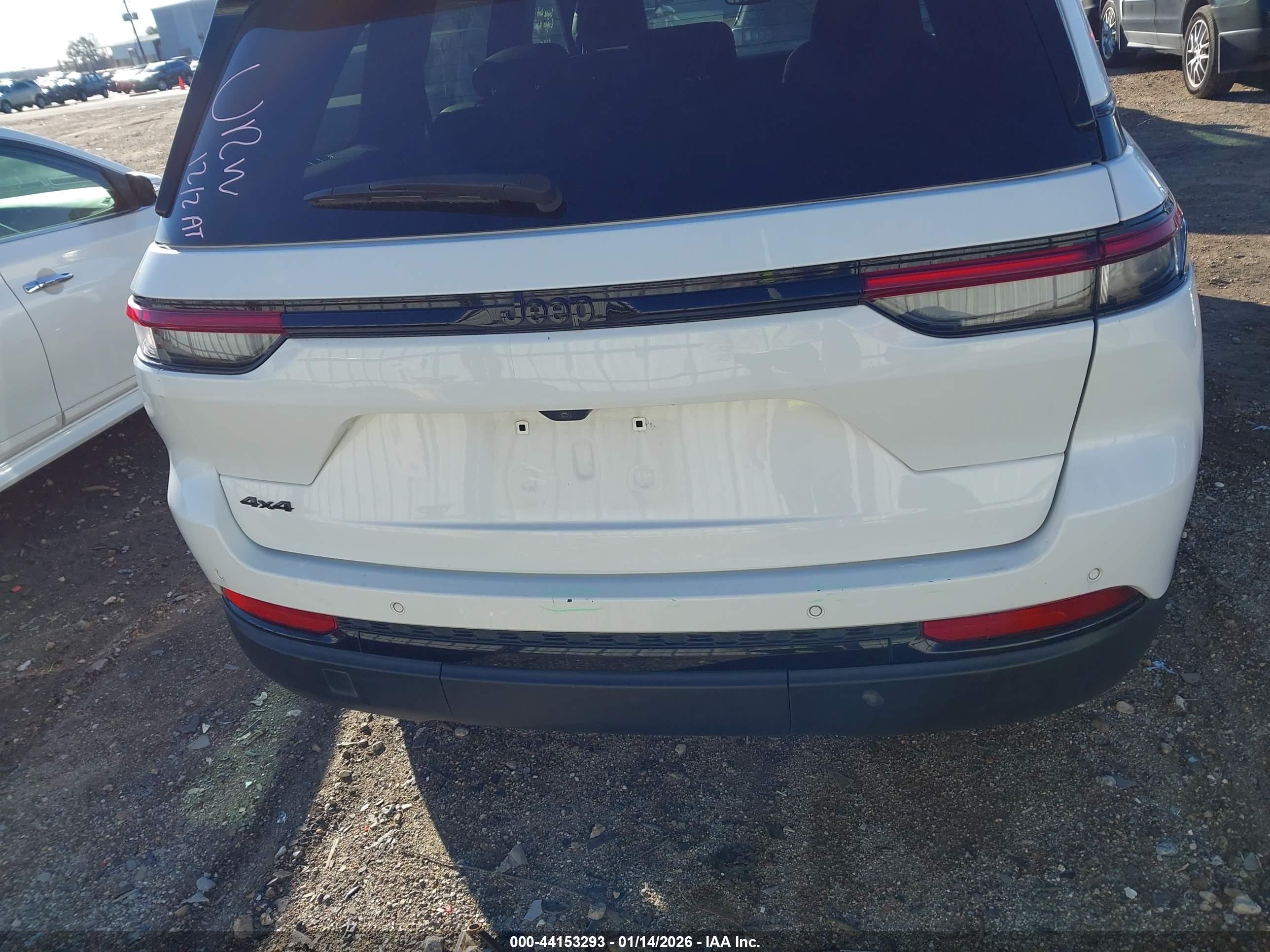 JEEP GRAND image 6