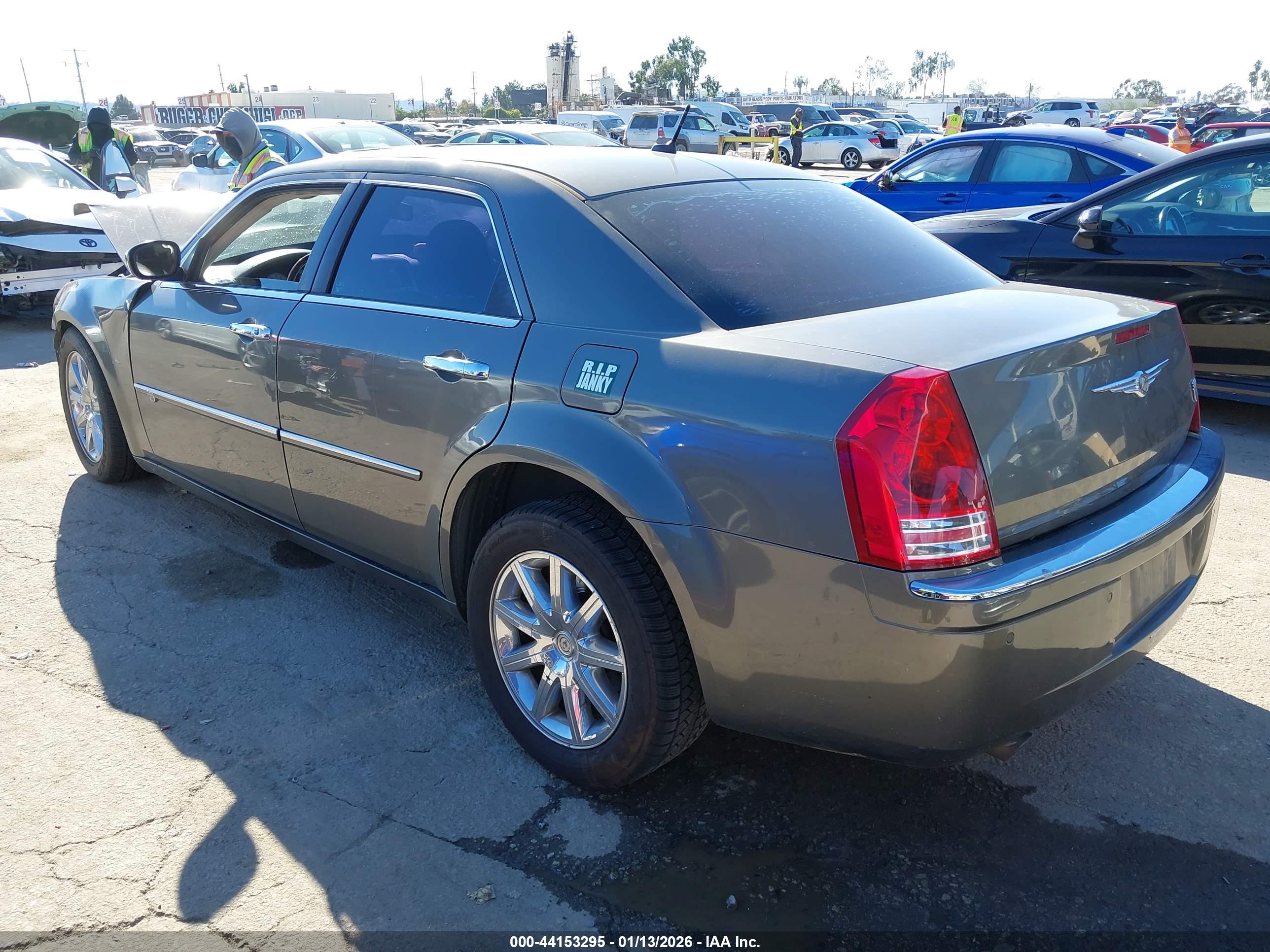 CHRYSLER 300C image 3