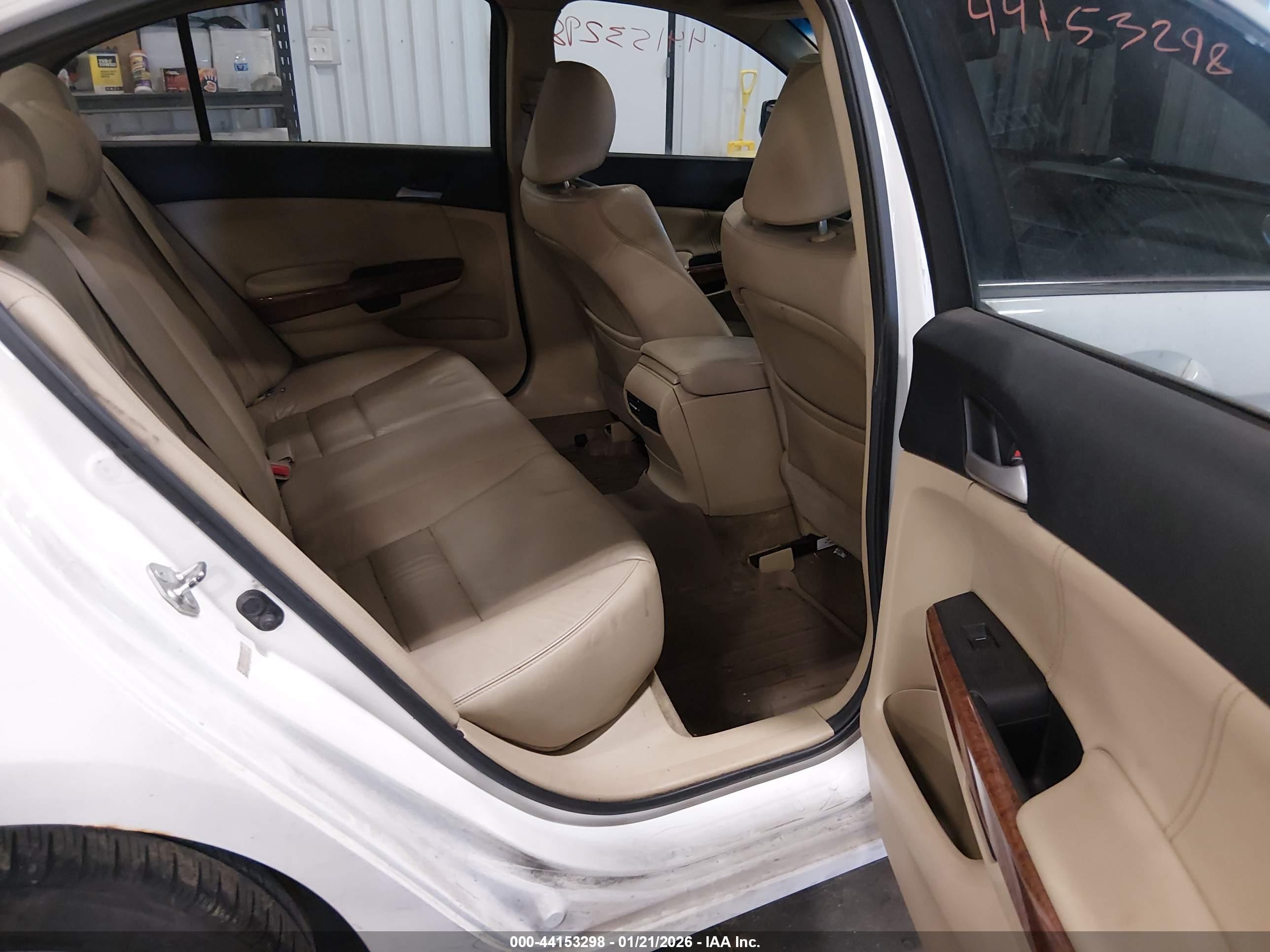 HONDA ACCORD image 8