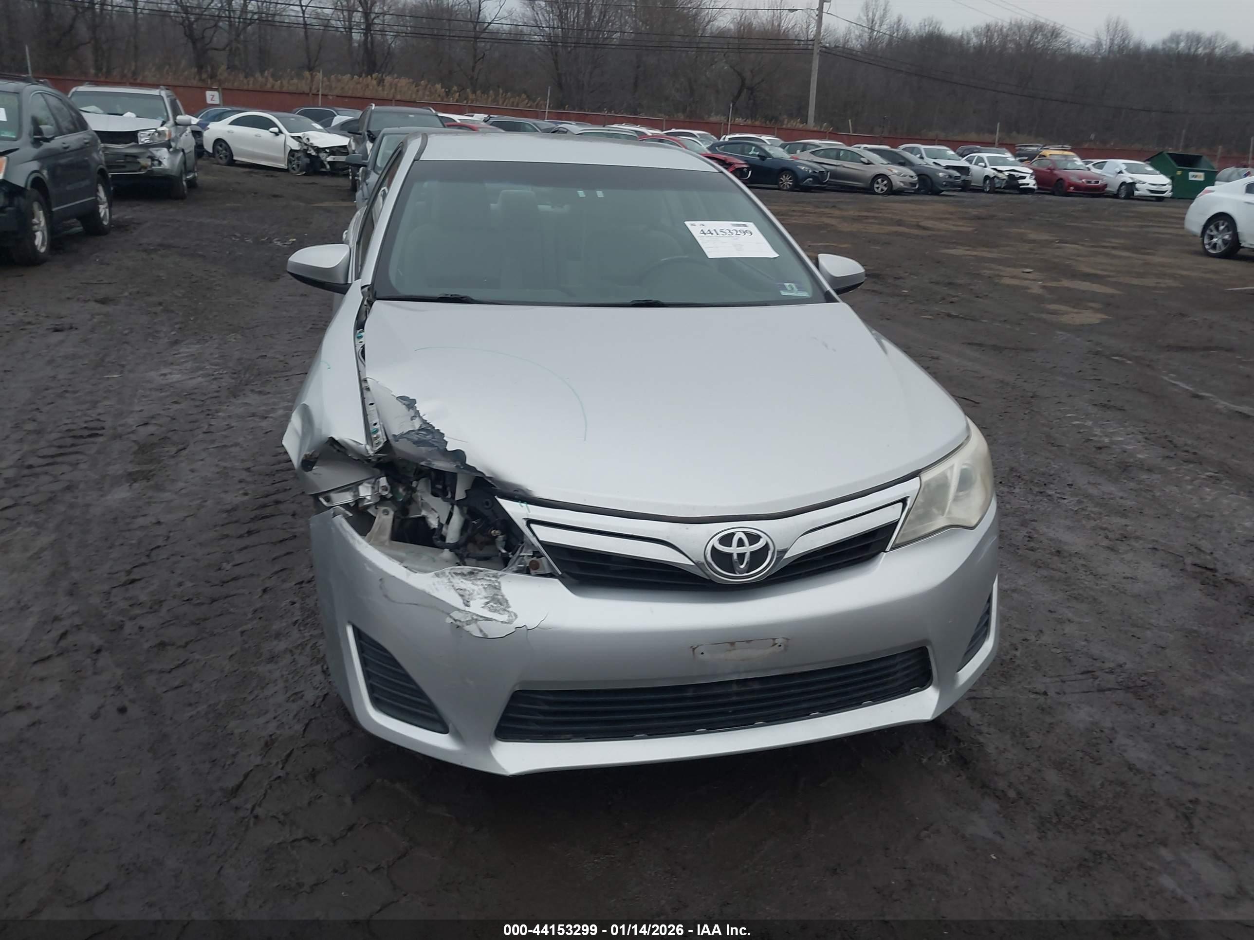 TOYOTA CAMRY image 6