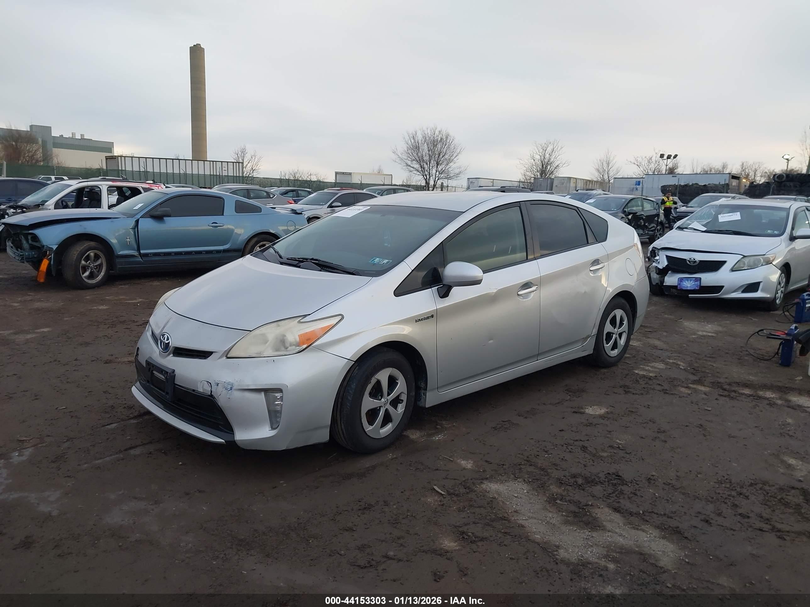 TOYOTA PRIUS image 2