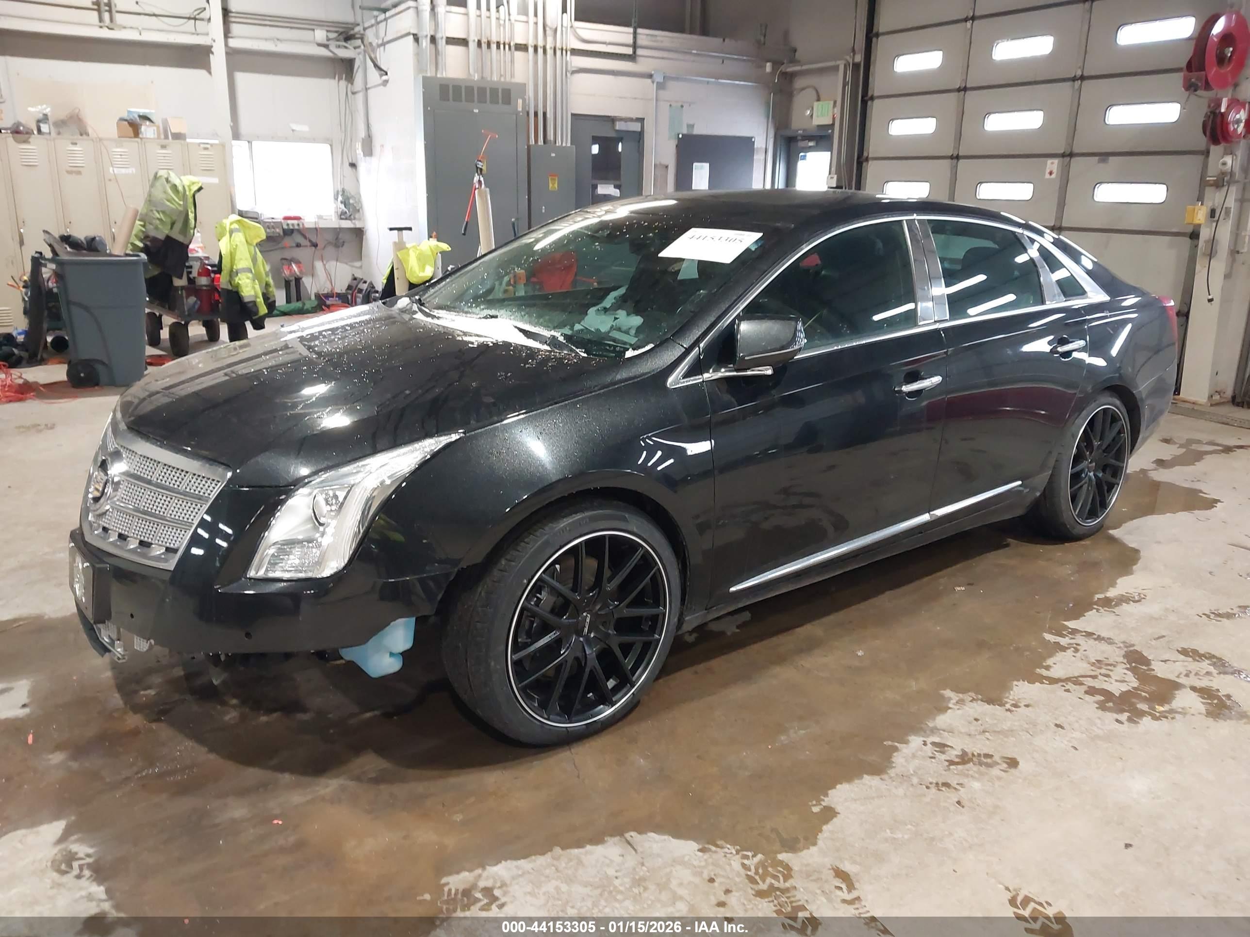CADILLAC XTS image 2