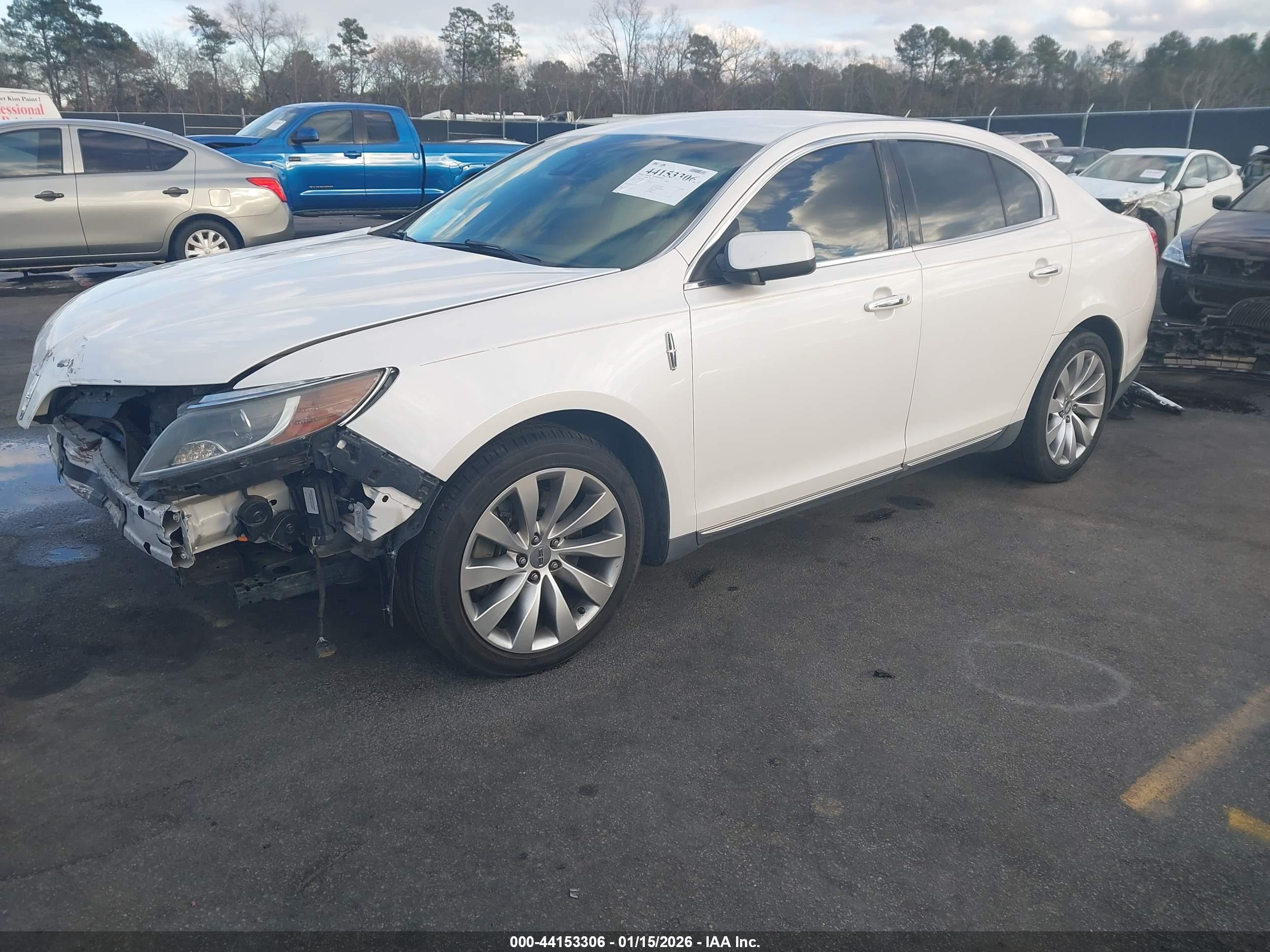 LINCOLN MKS image 2