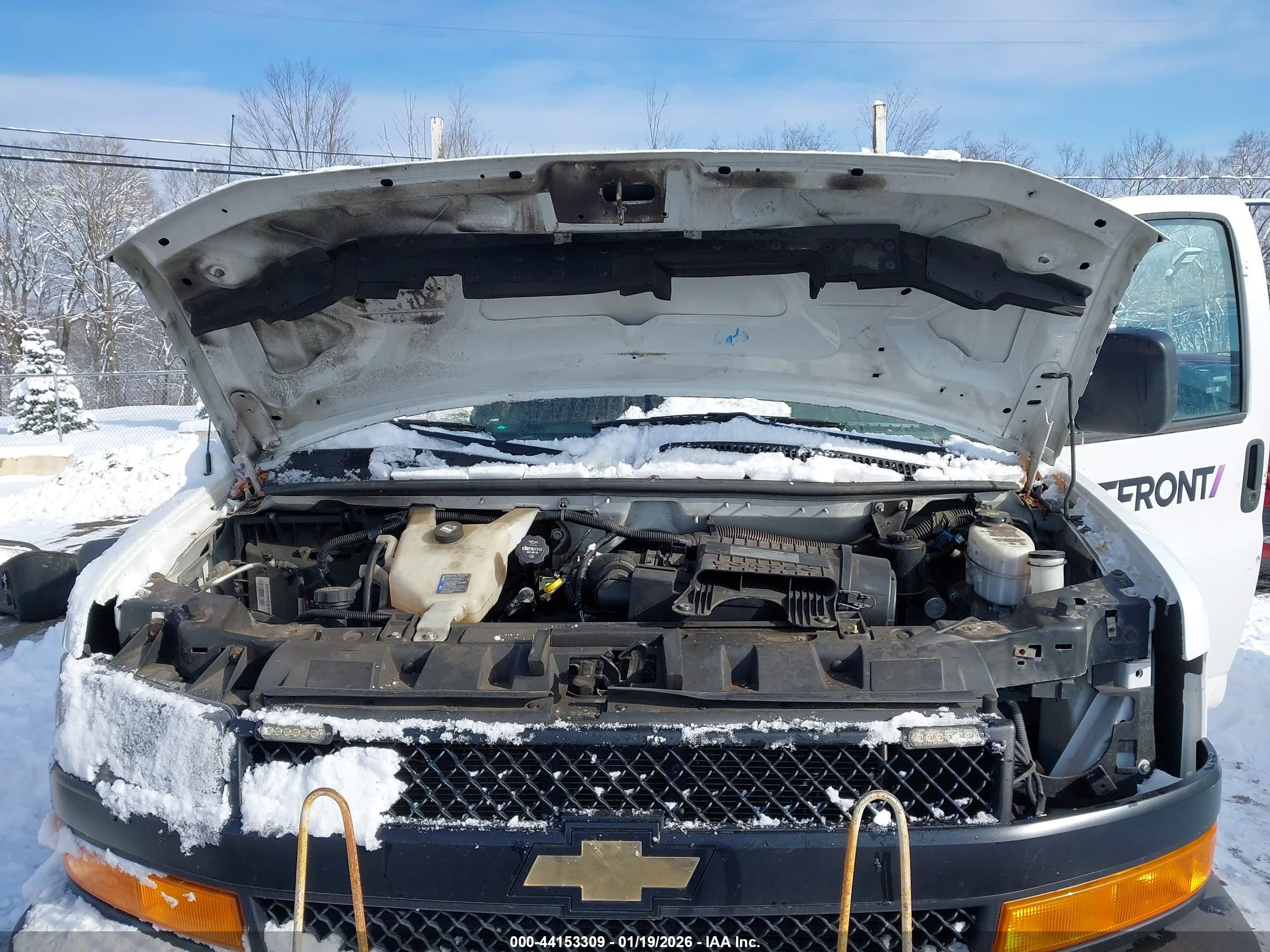 CHEVROLET EXPRESS image 10