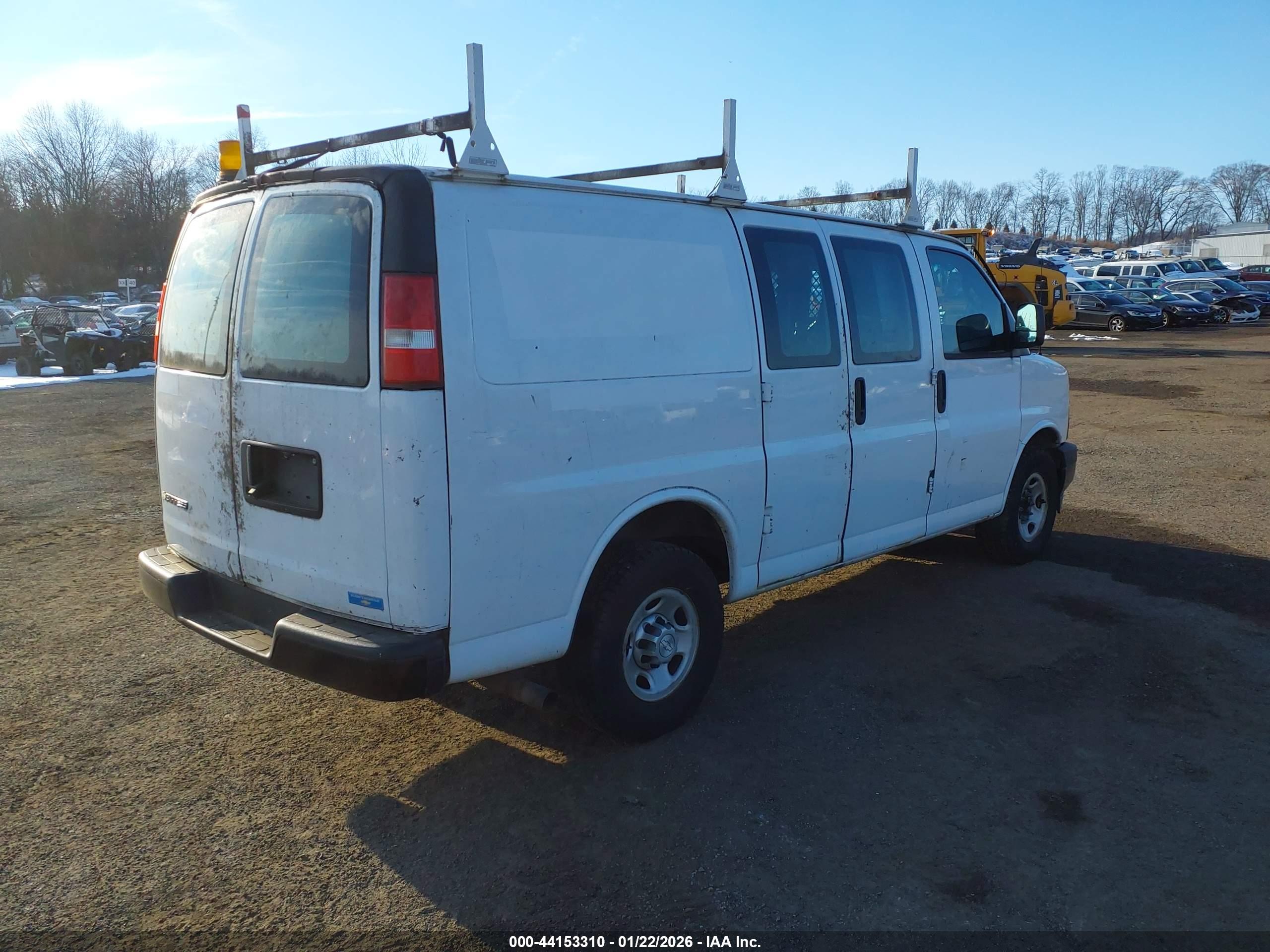 CHEVROLET EXPRESS image 4