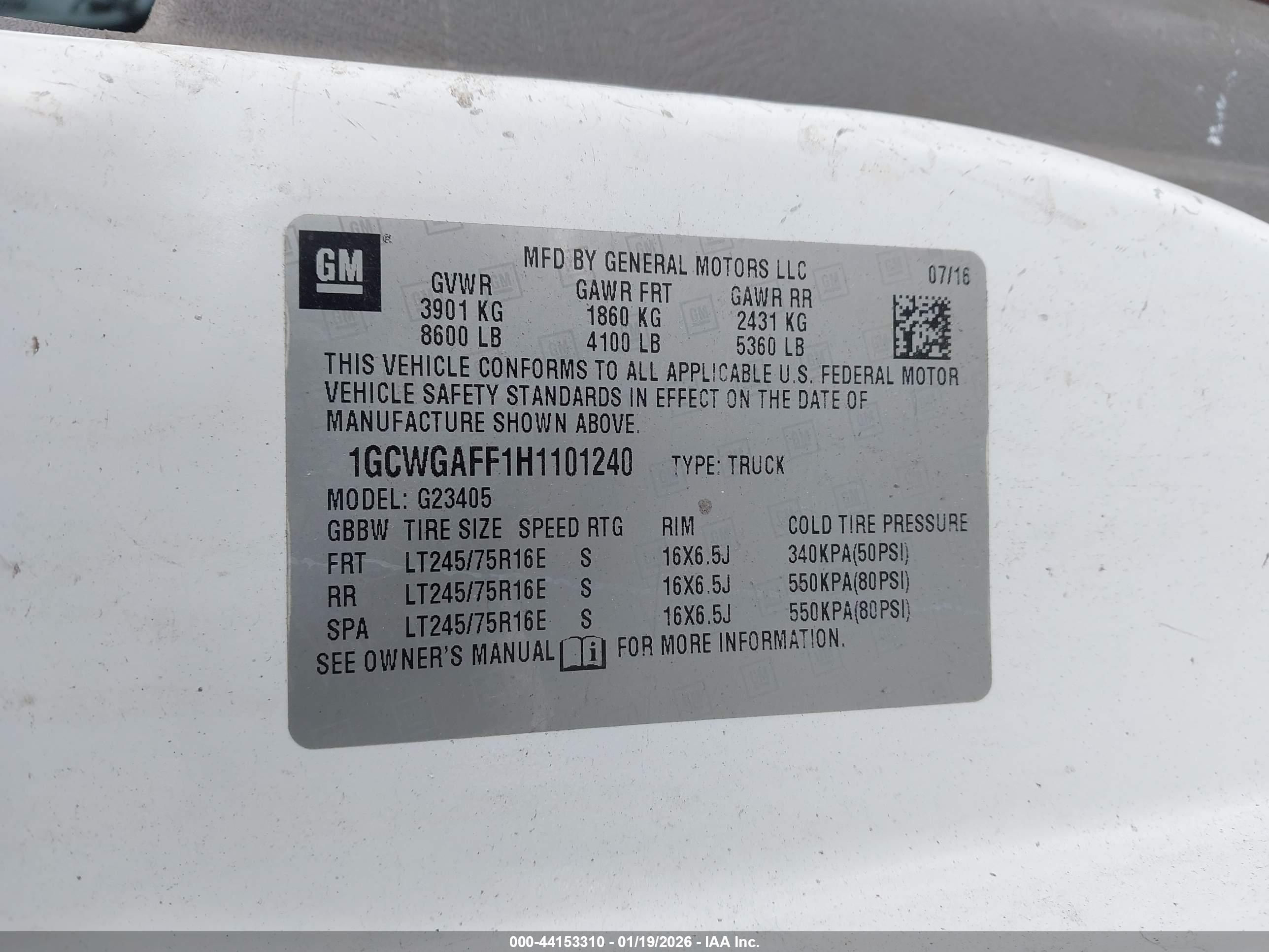 CHEVROLET EXPRESS image 9