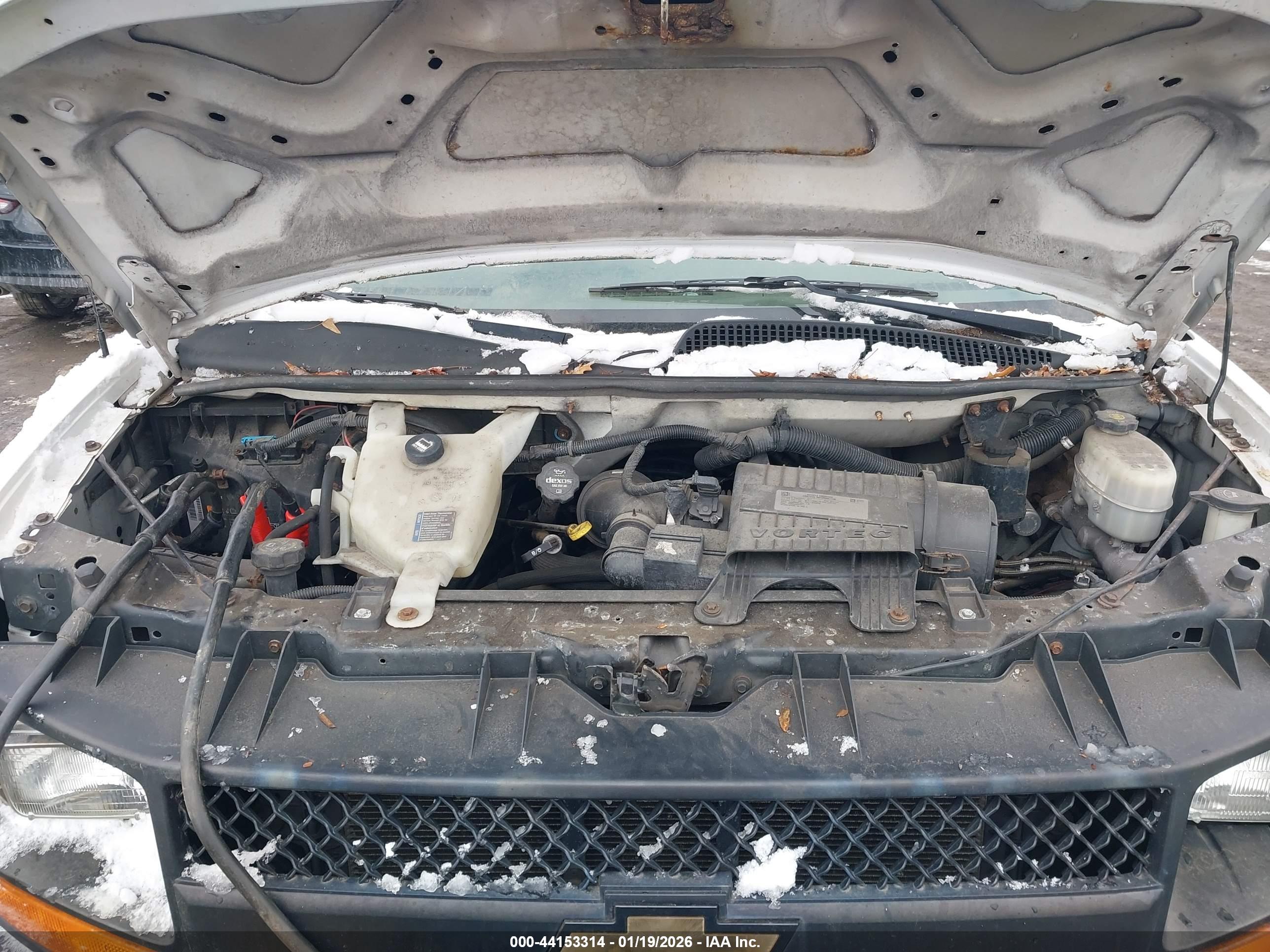 CHEVROLET EXPRESS image 10