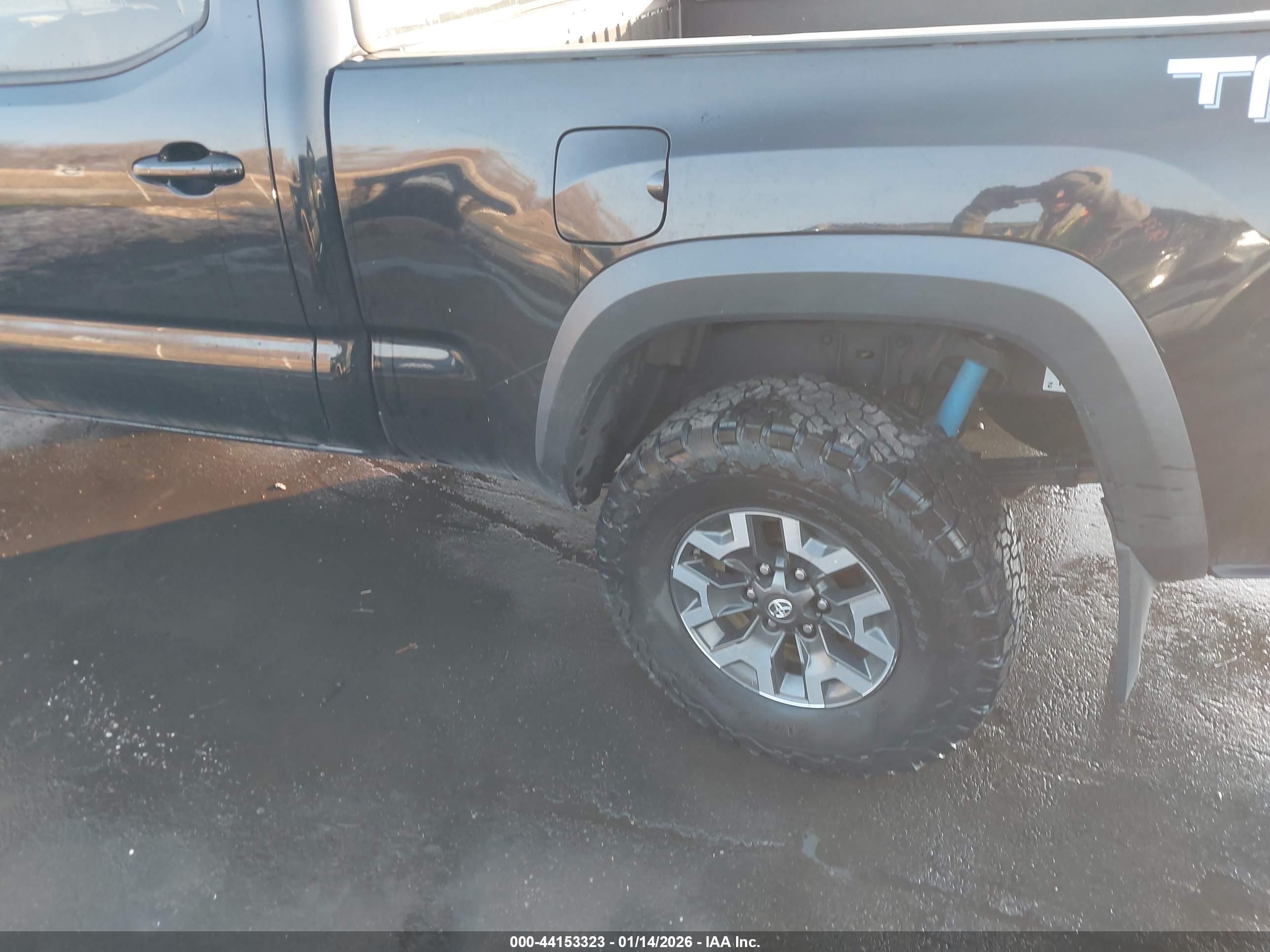 TOYOTA TACOMA image 6