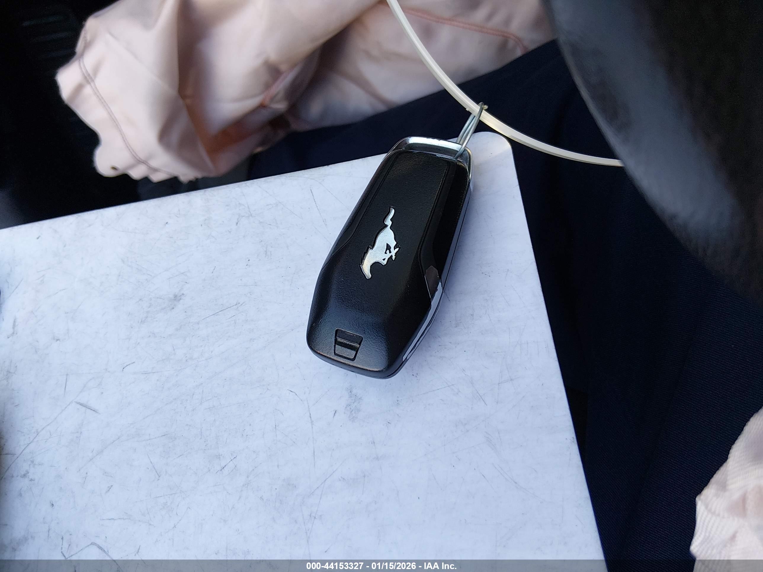 FORD MUSTANG image 11