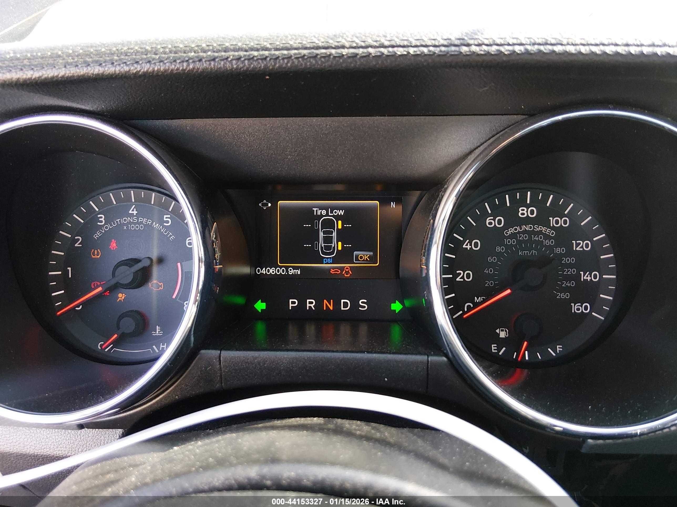 FORD MUSTANG image 7