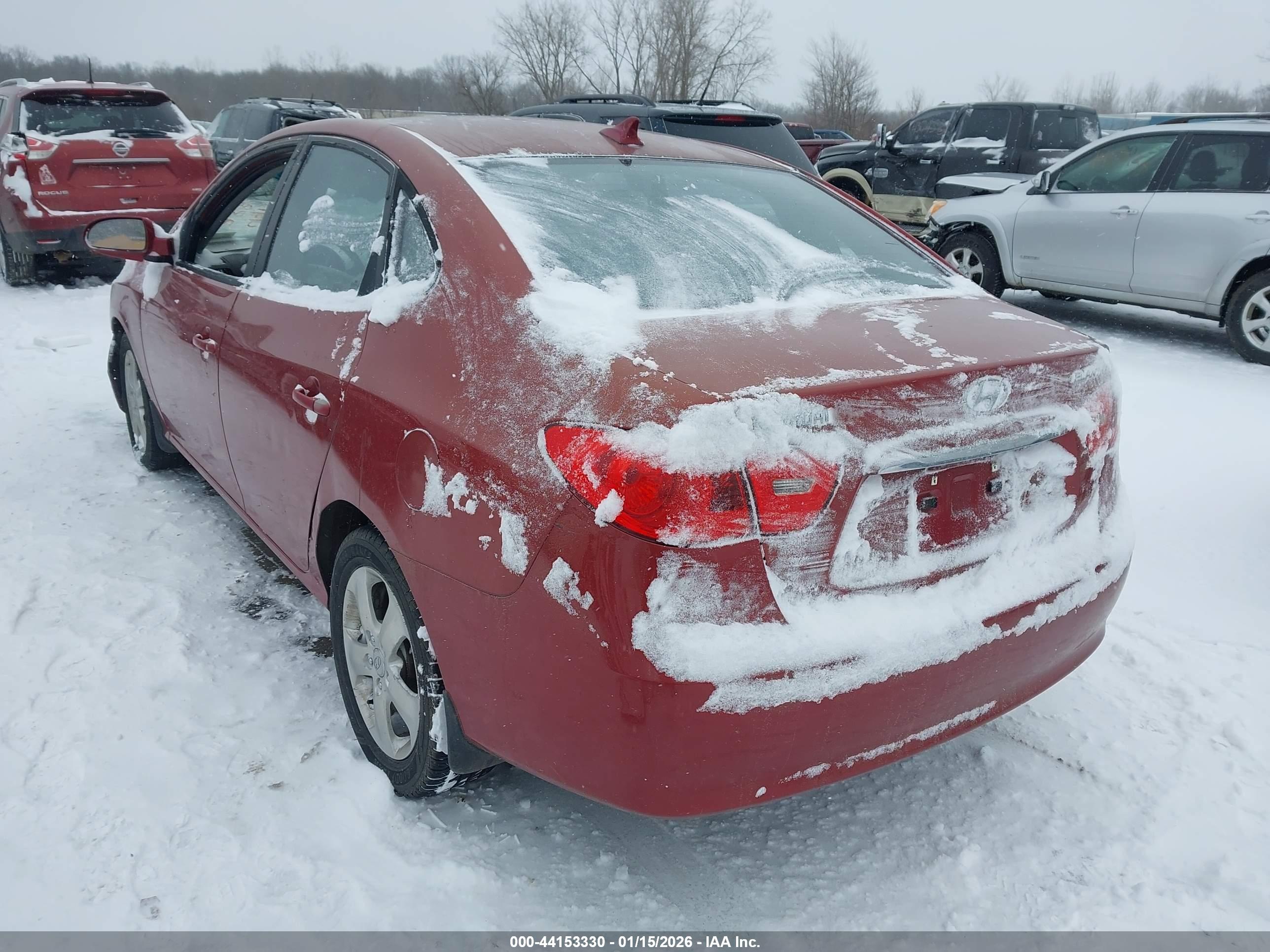 HYUNDAI ELANTRA image 3