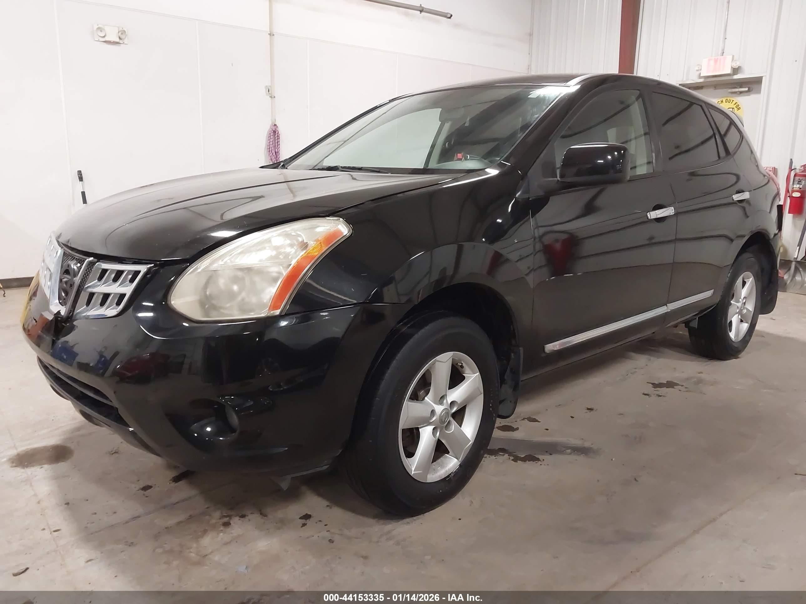 NISSAN ROGUE image 2