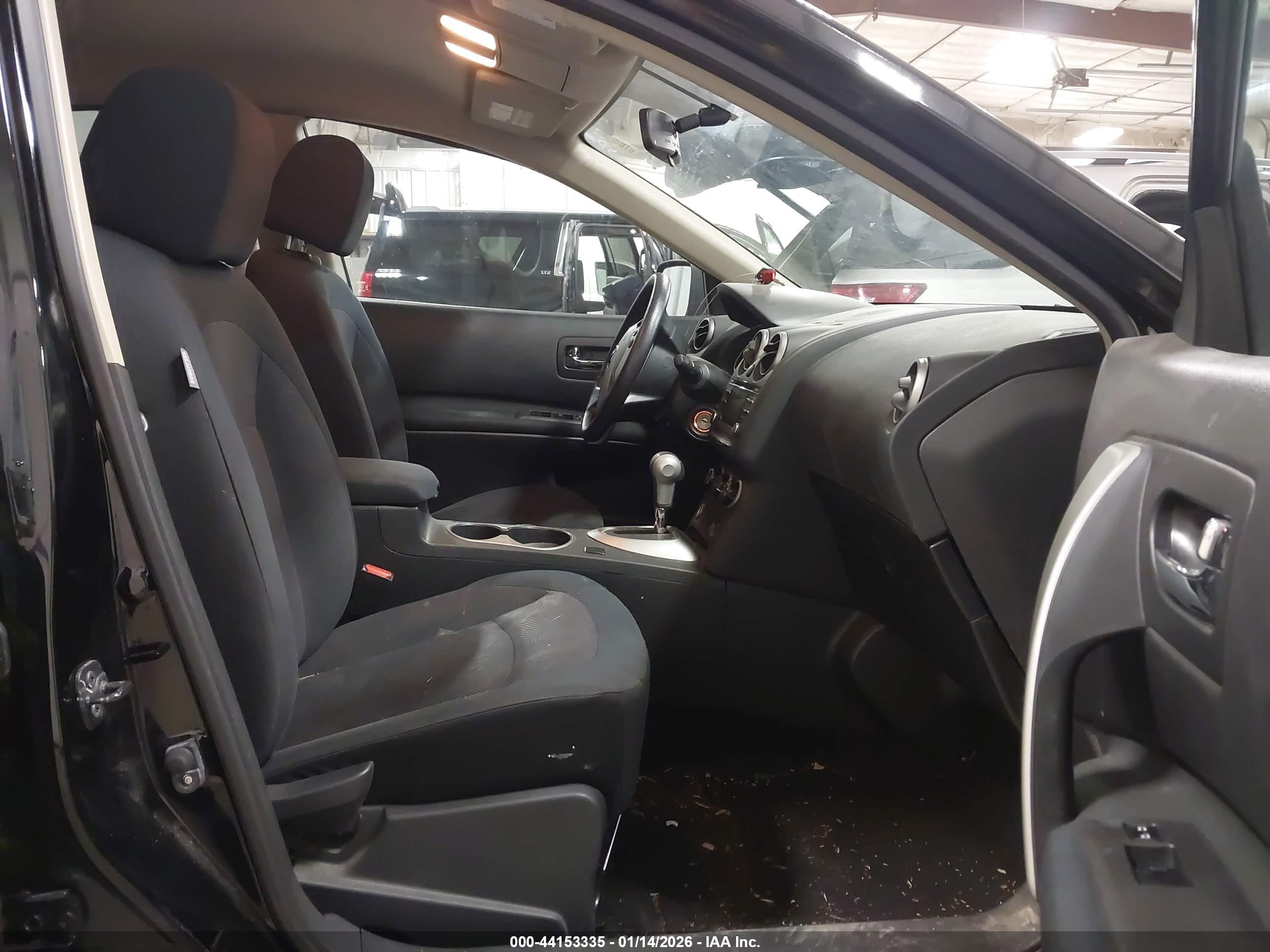 NISSAN ROGUE image 5