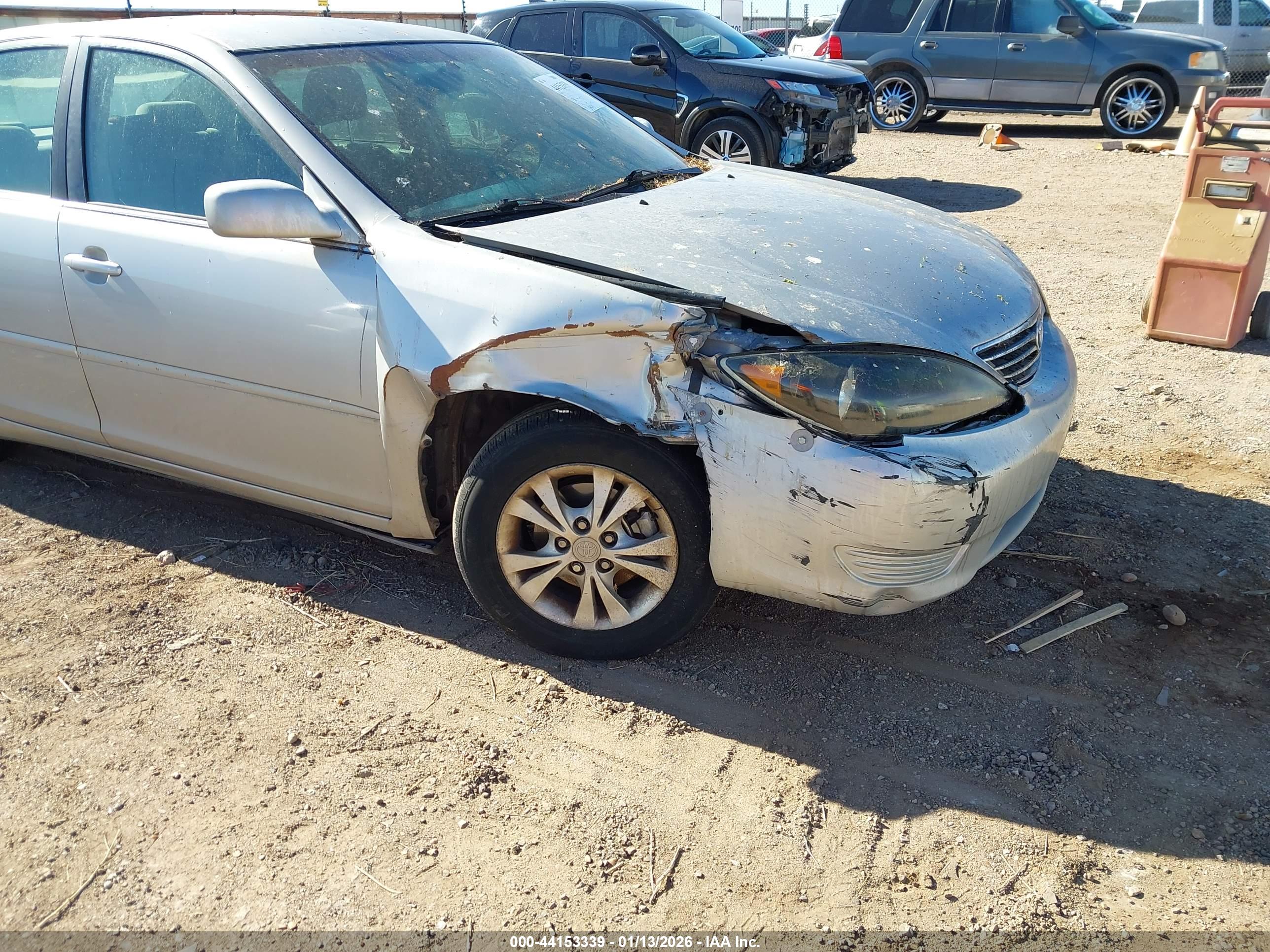 TOYOTA CAMRY image 6