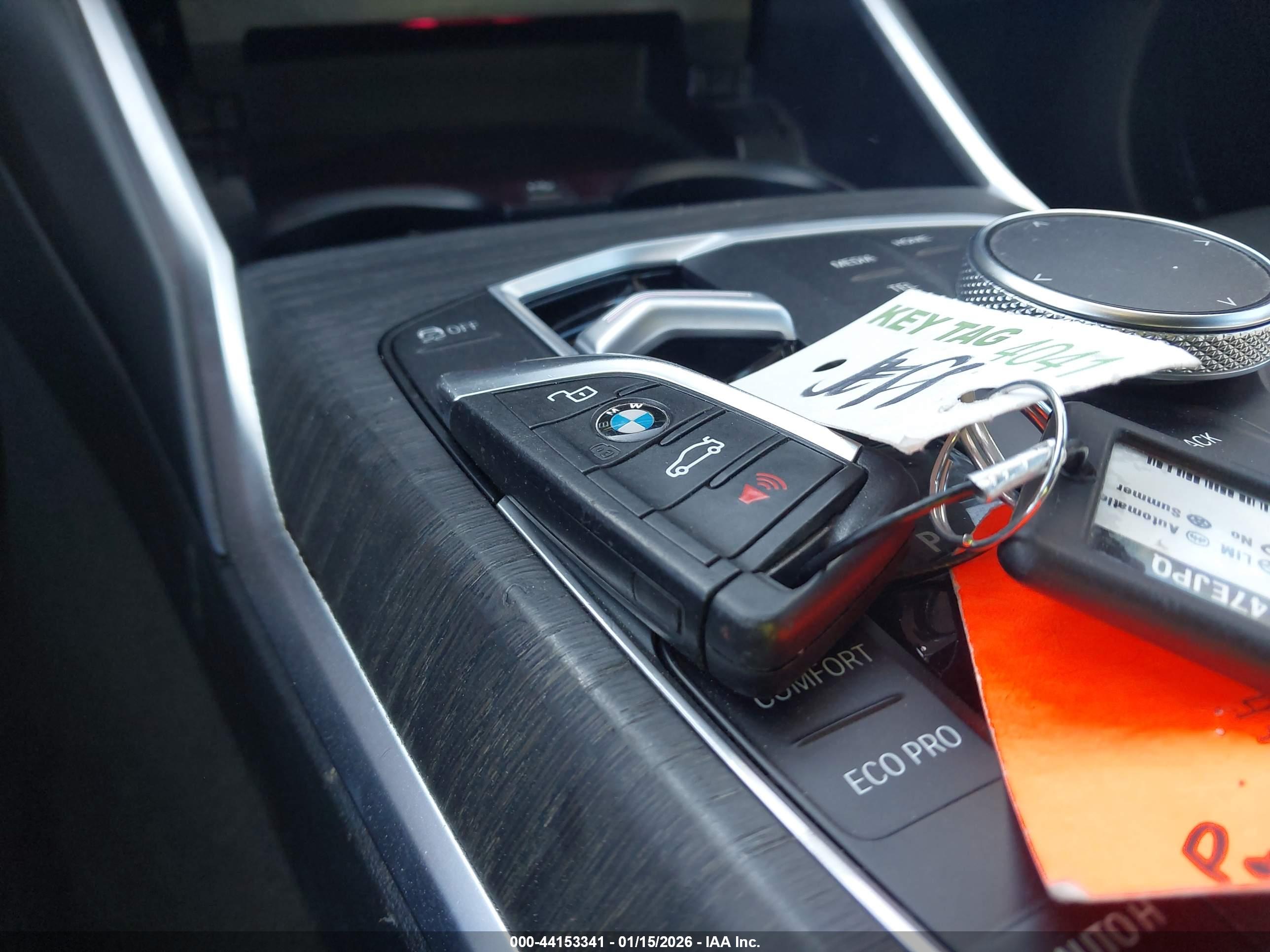 BMW 330I image 11