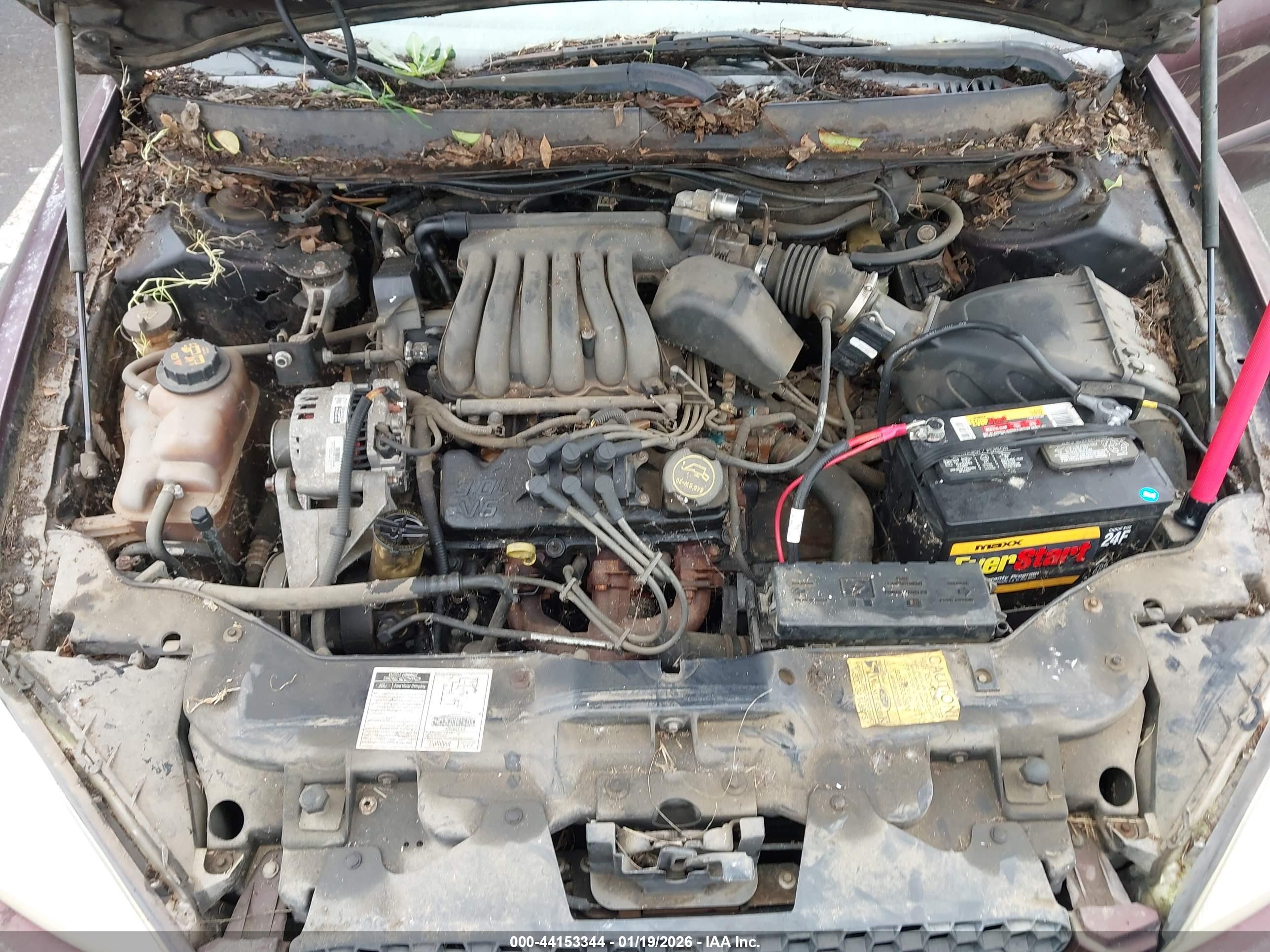 FORD TAURUS image 10