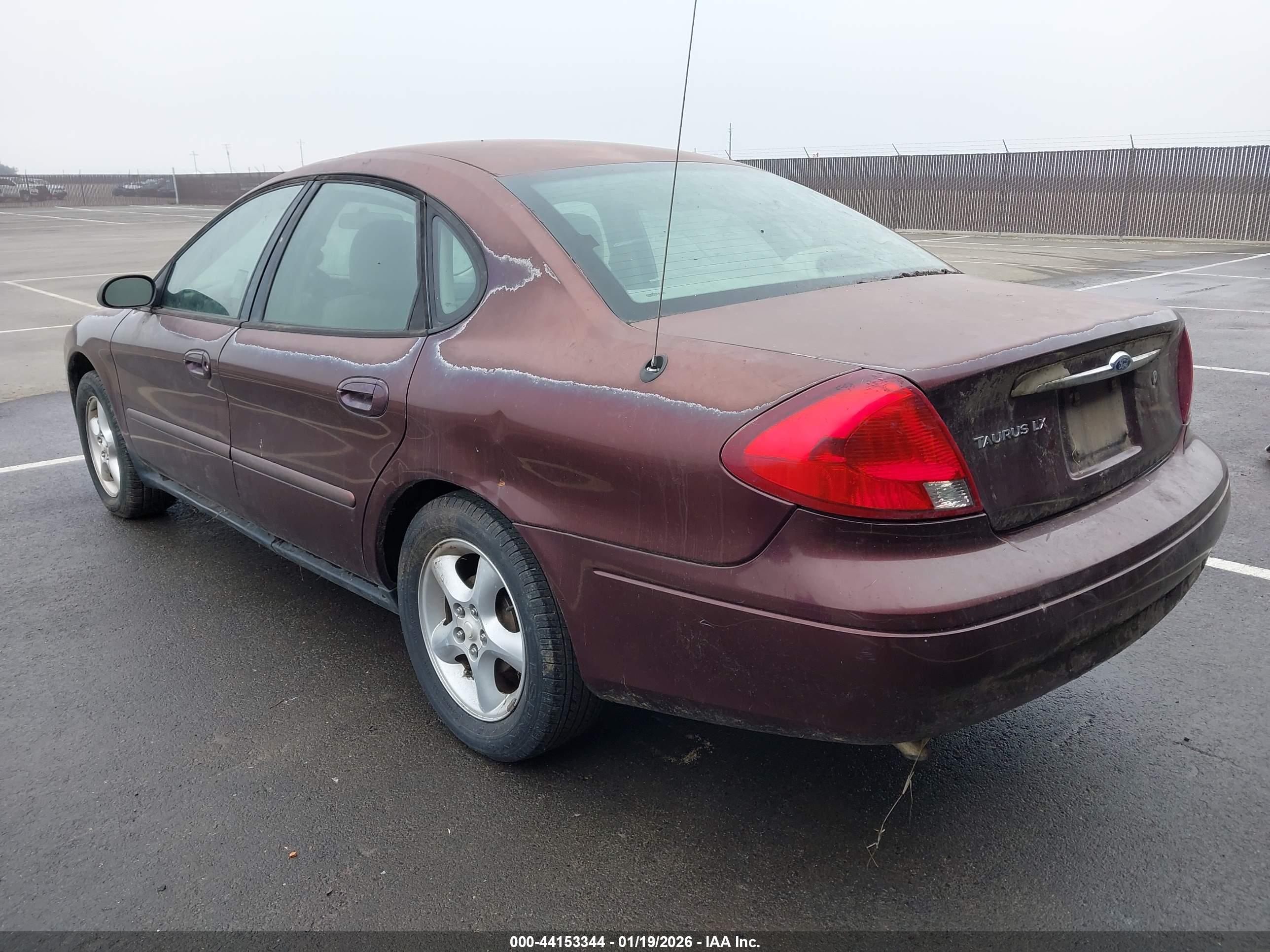 FORD TAURUS image 3