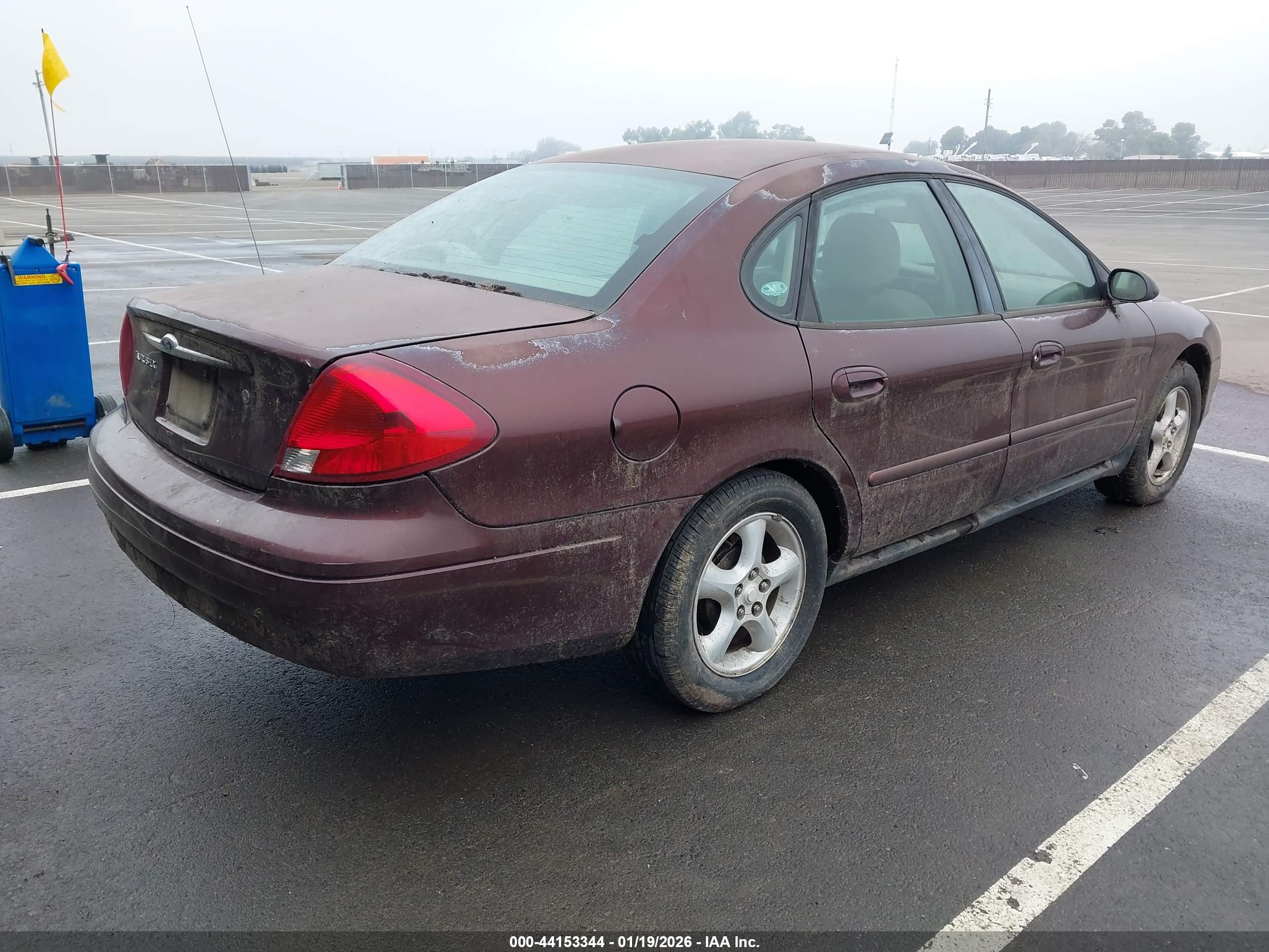 FORD TAURUS image 4