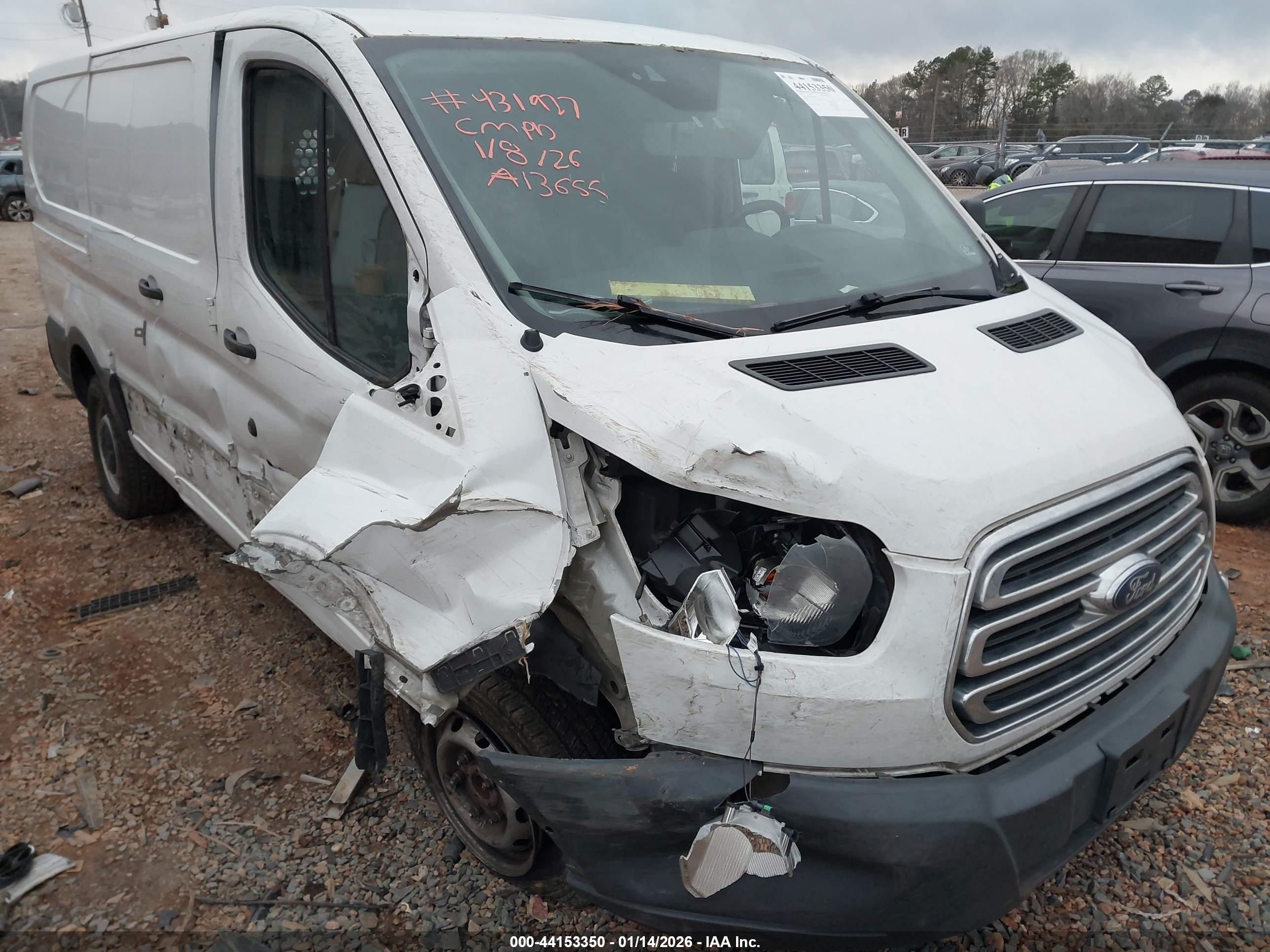 FORD TRANSIT-250 image 6