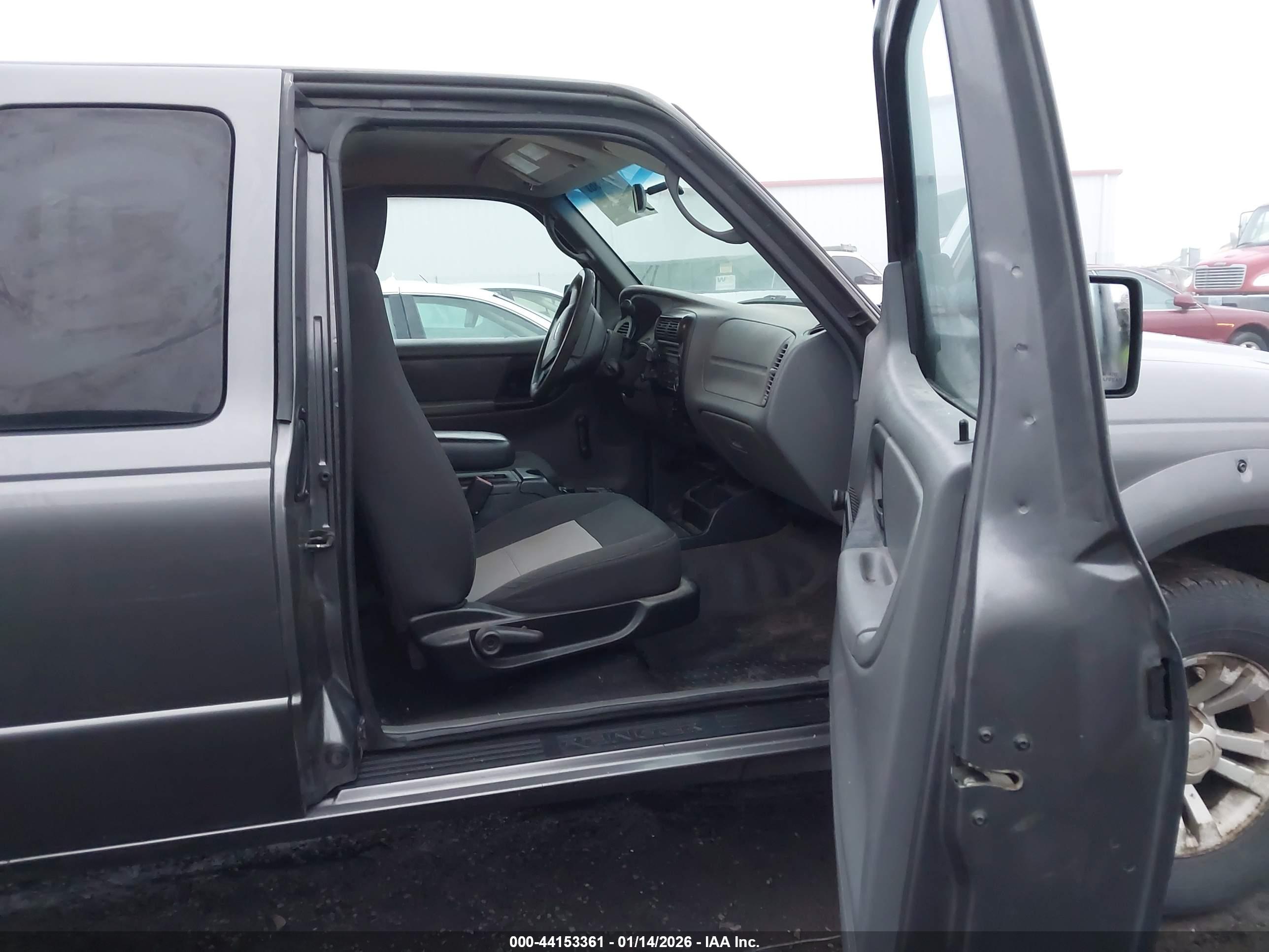 FORD RANGER image 5