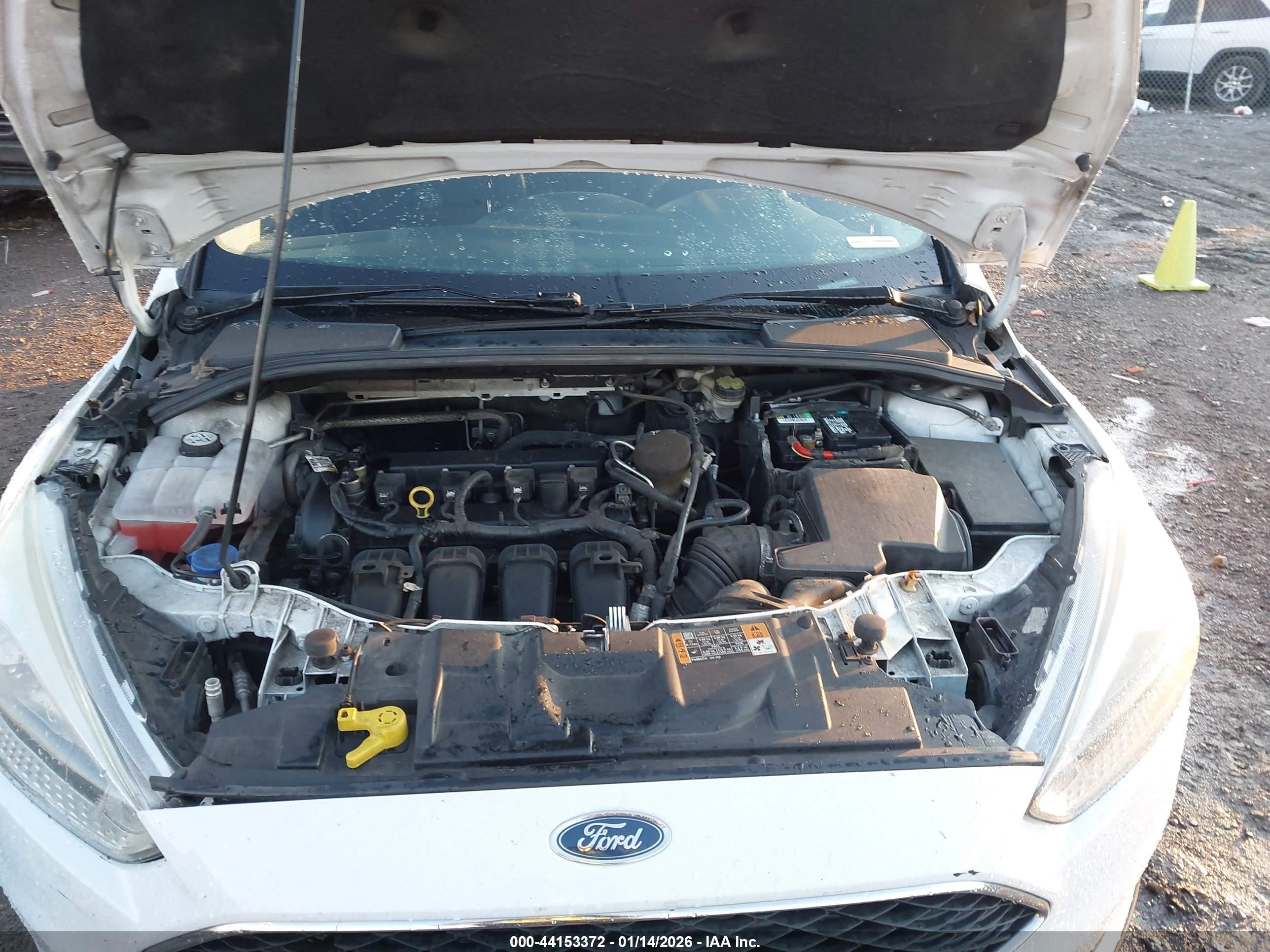 FORD FOCUS image 10