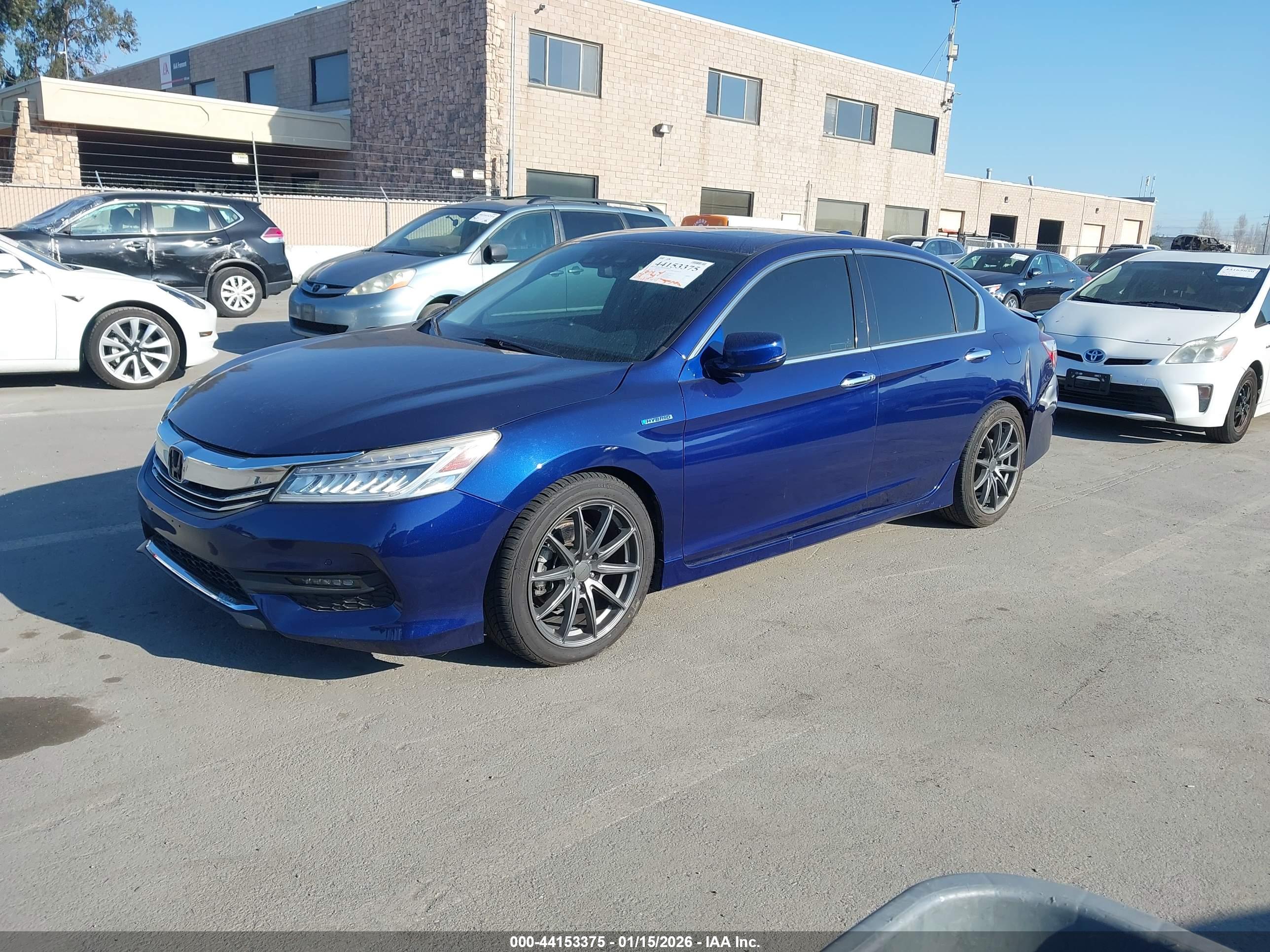 HONDA ACCORD image 2
