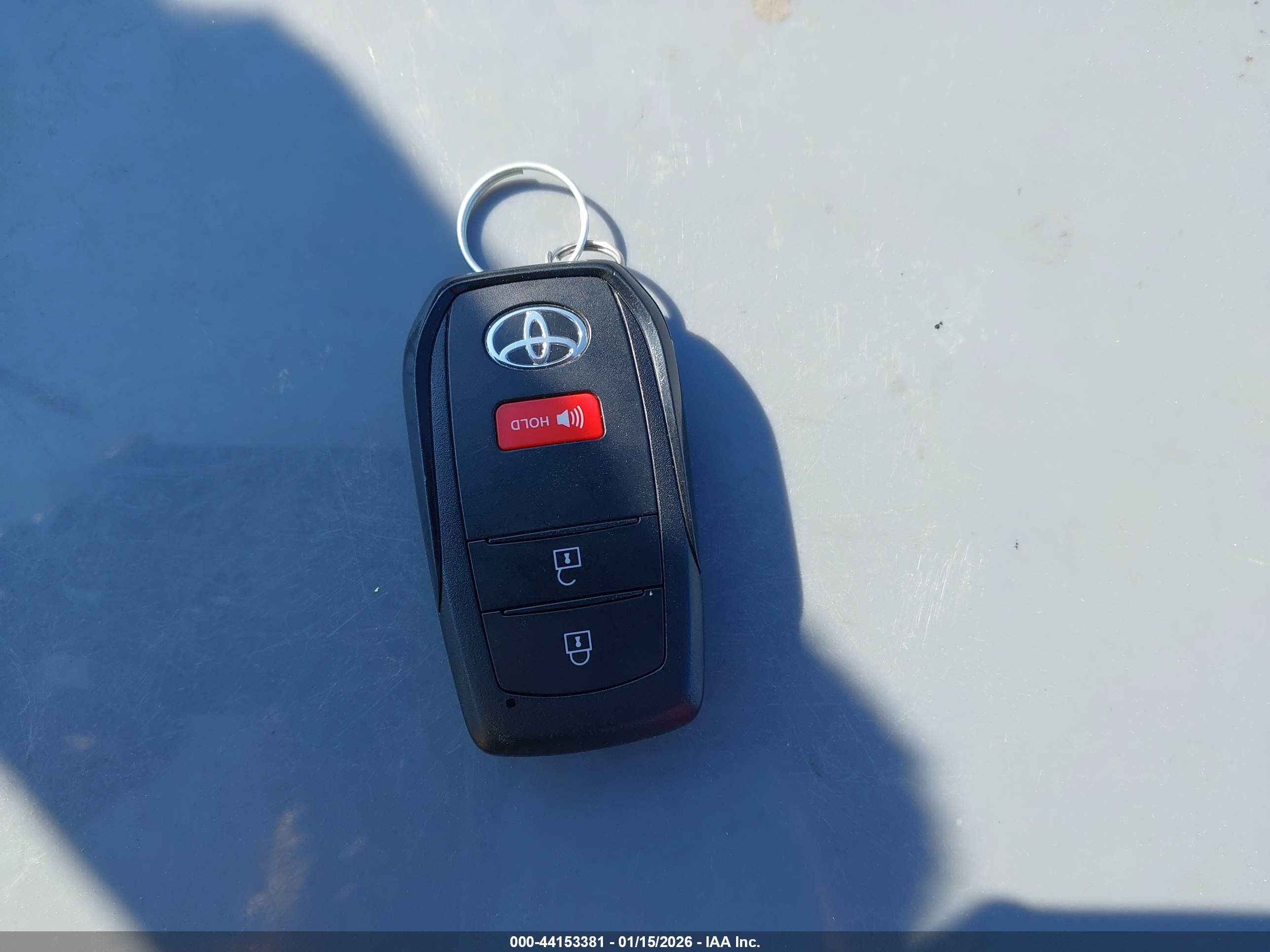 TOYOTA PRIUS image 11