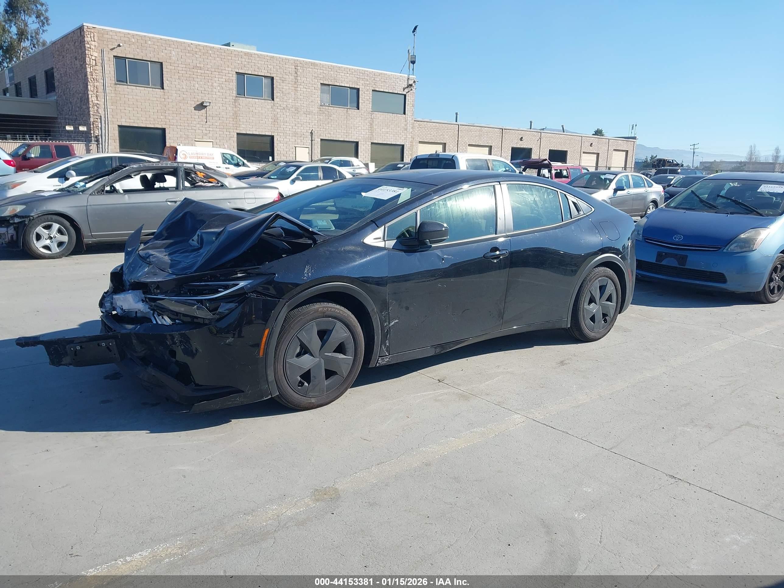 TOYOTA PRIUS image 2
