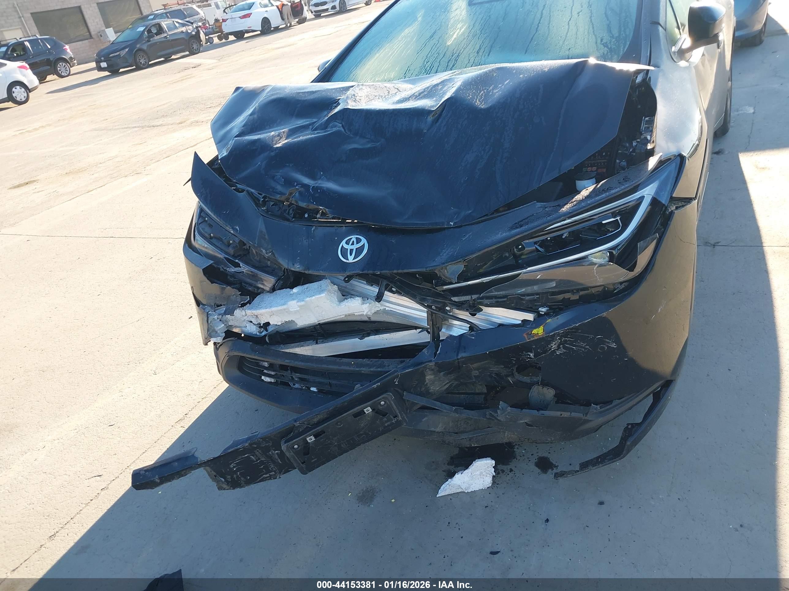 TOYOTA PRIUS image 6